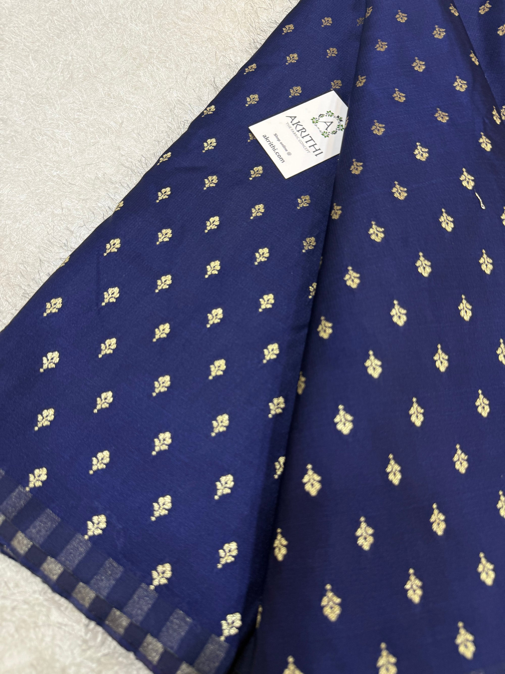 Pure Banarasi brocade butti fabric