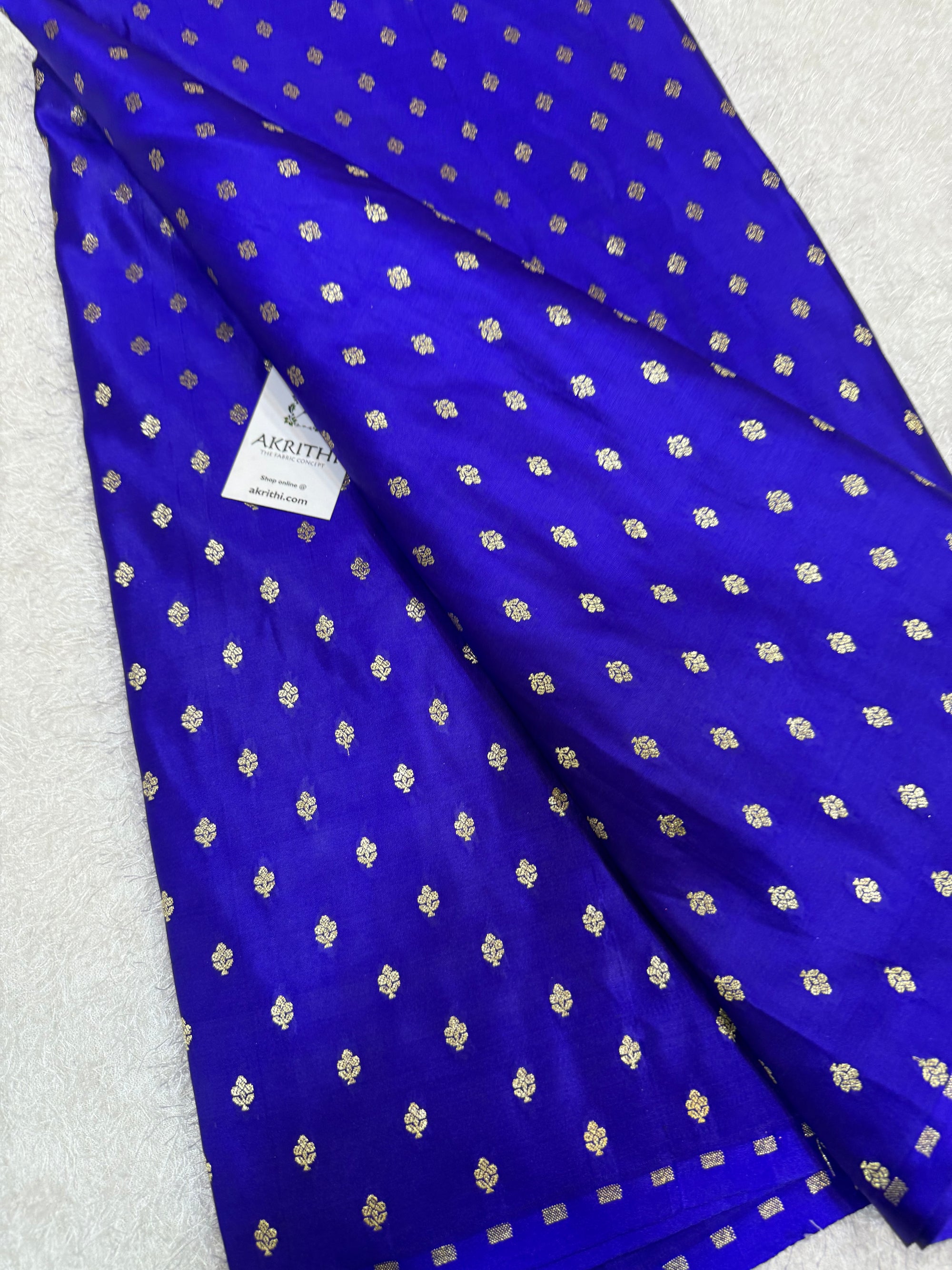 Pure Banarasi brocade butti fabric