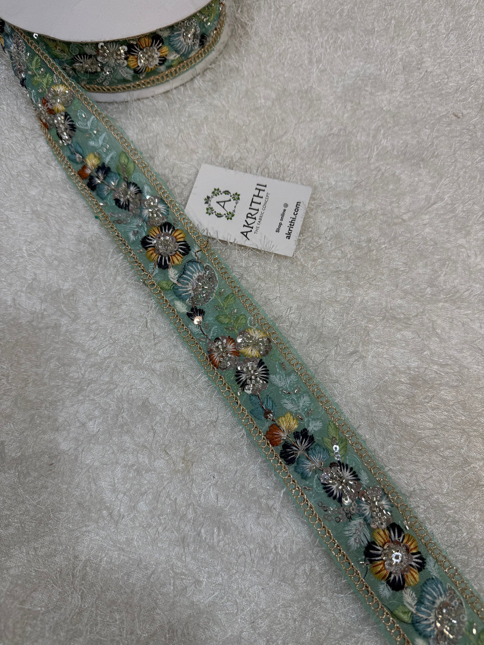 Embroidered lace 9 metres roll