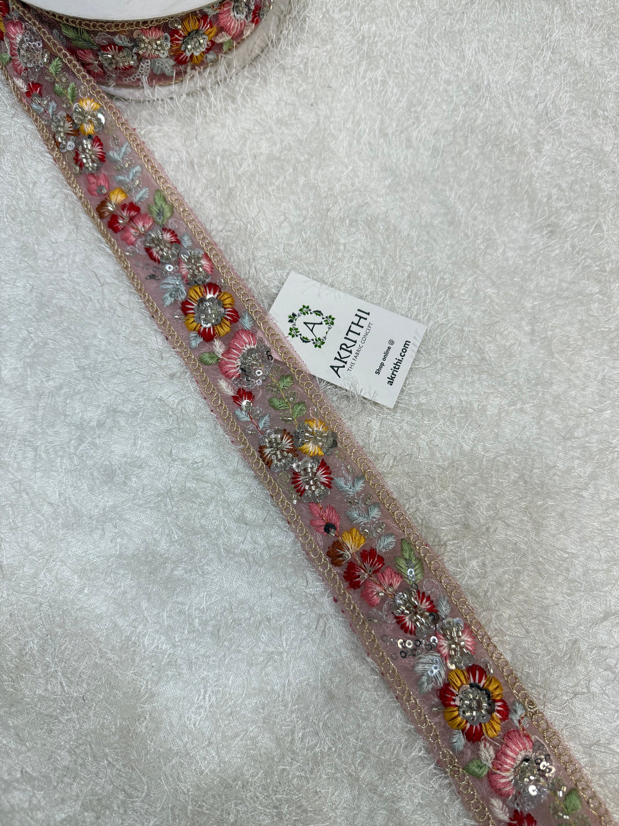 Embroidered lace 9 metres roll