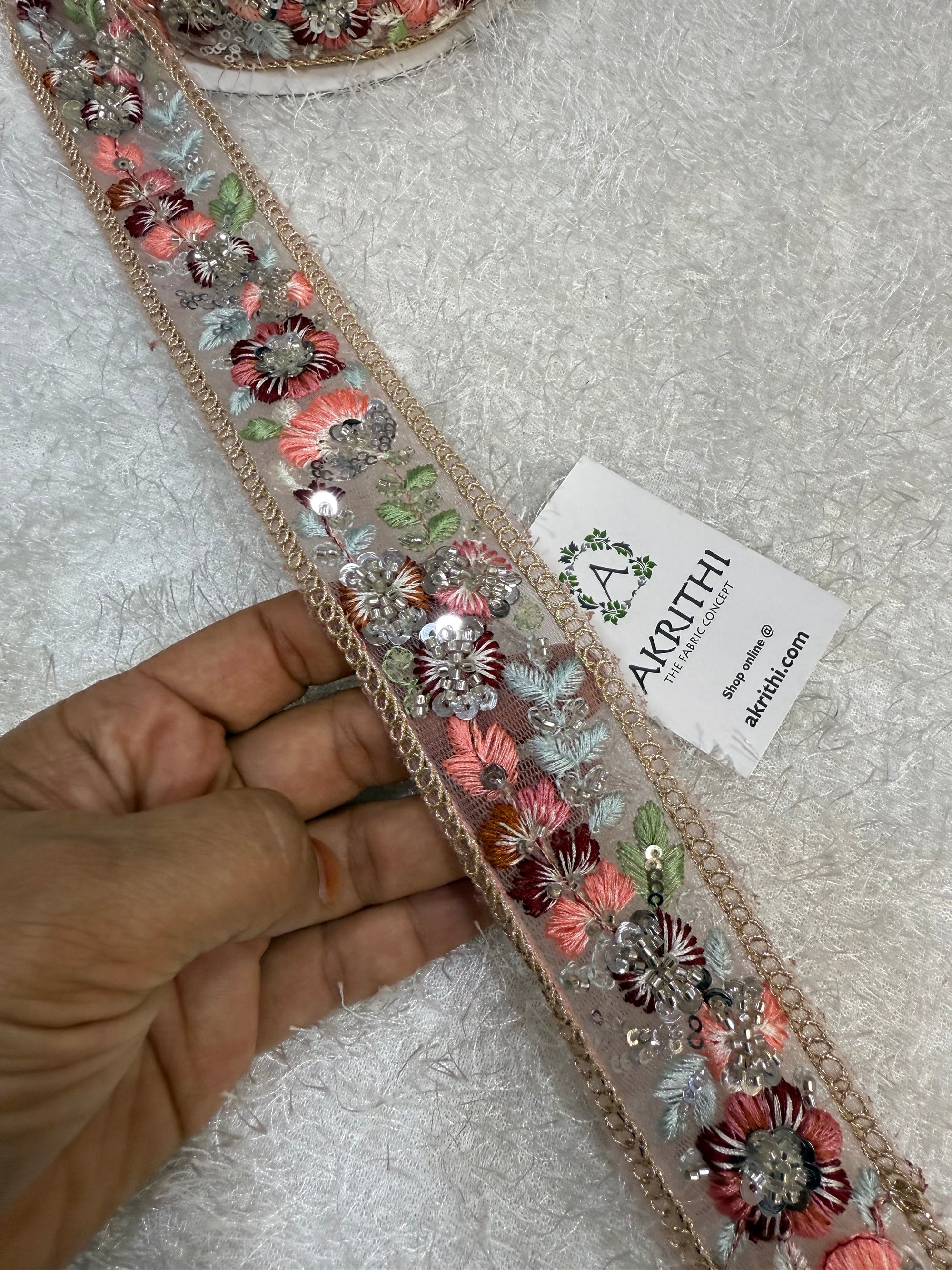 Embroidered lace 9 metres roll