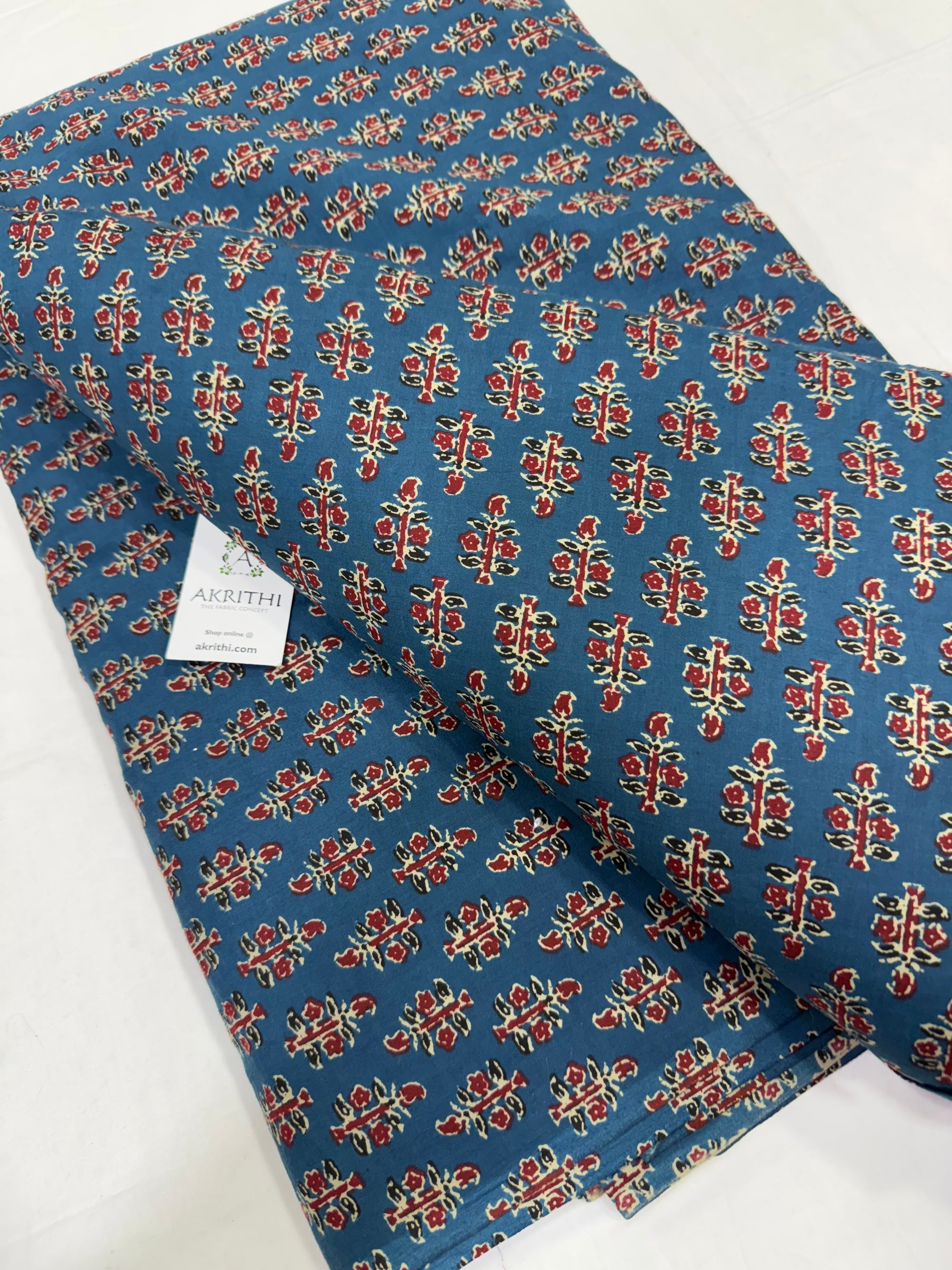 Printed pure cotton fabric