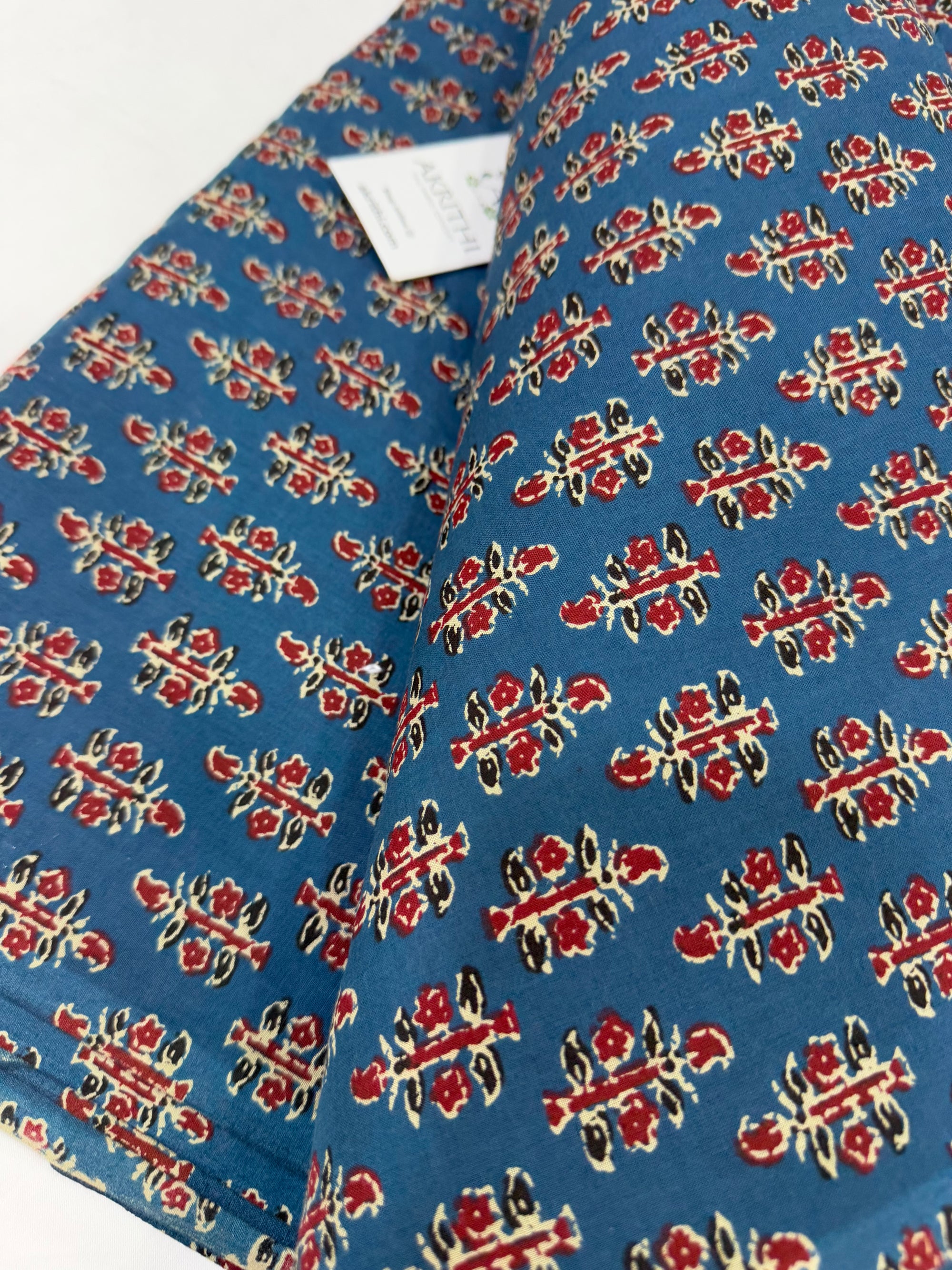 Printed pure cotton fabric