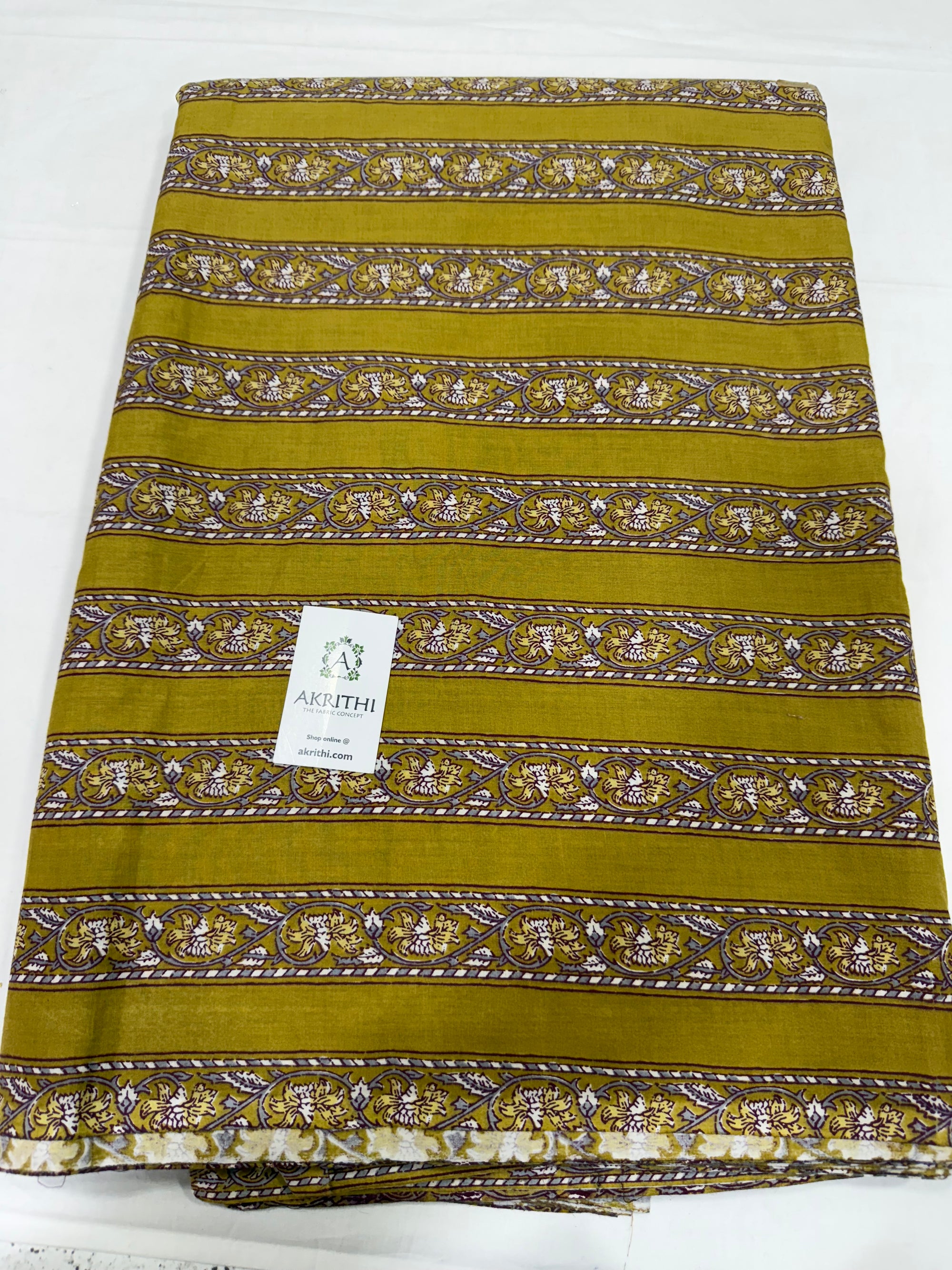 Printed pure cotton fabric