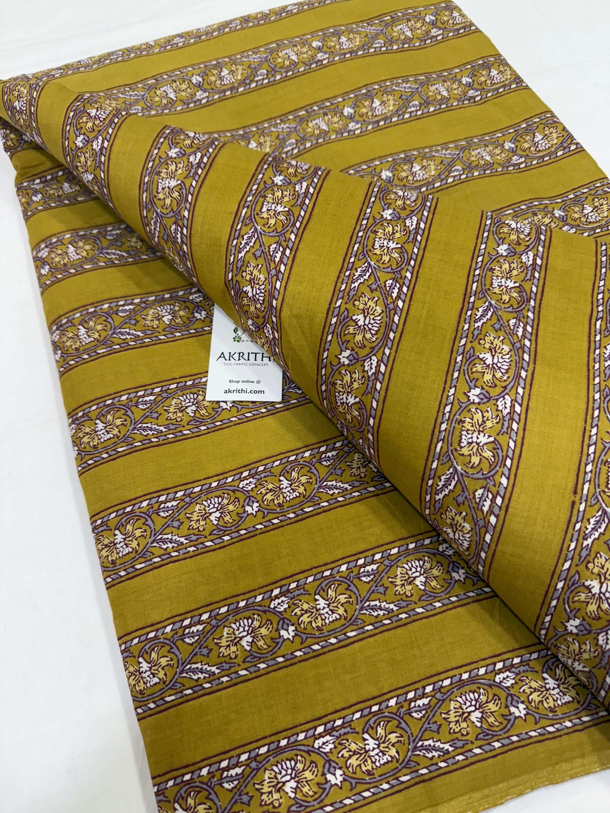 Printed pure cotton fabric