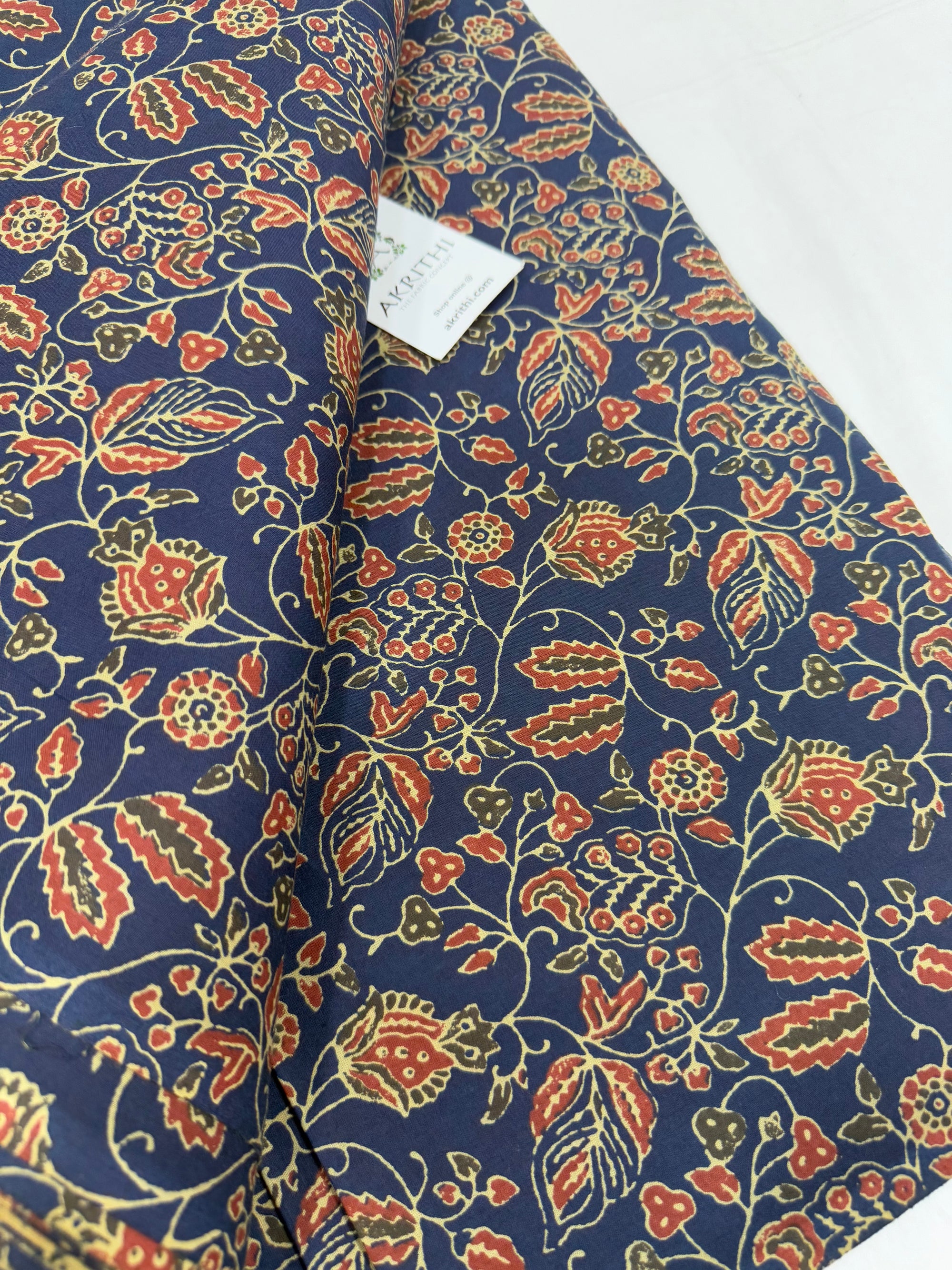 Printed pure cotton fabric