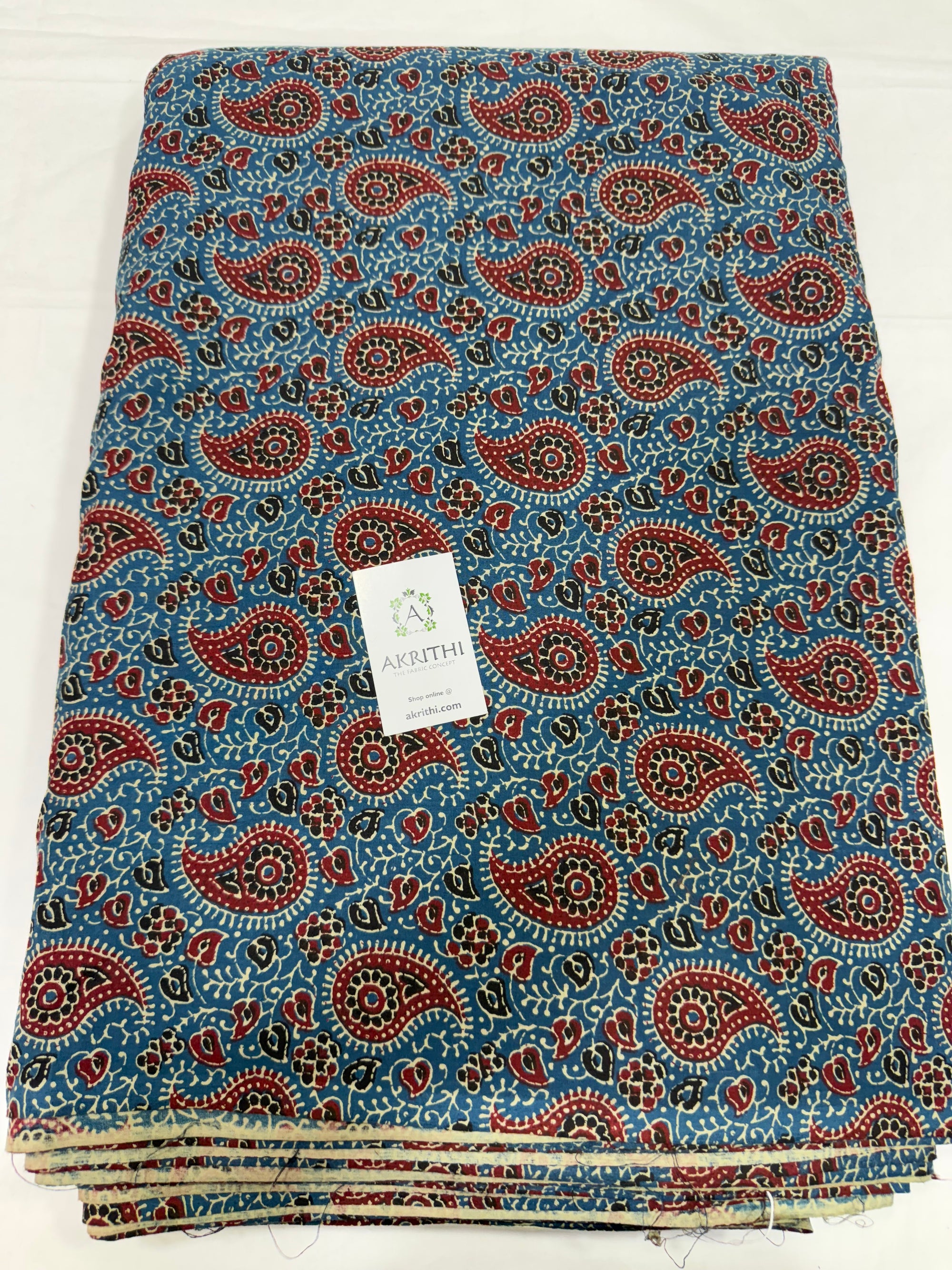 Printed pure cotton fabric