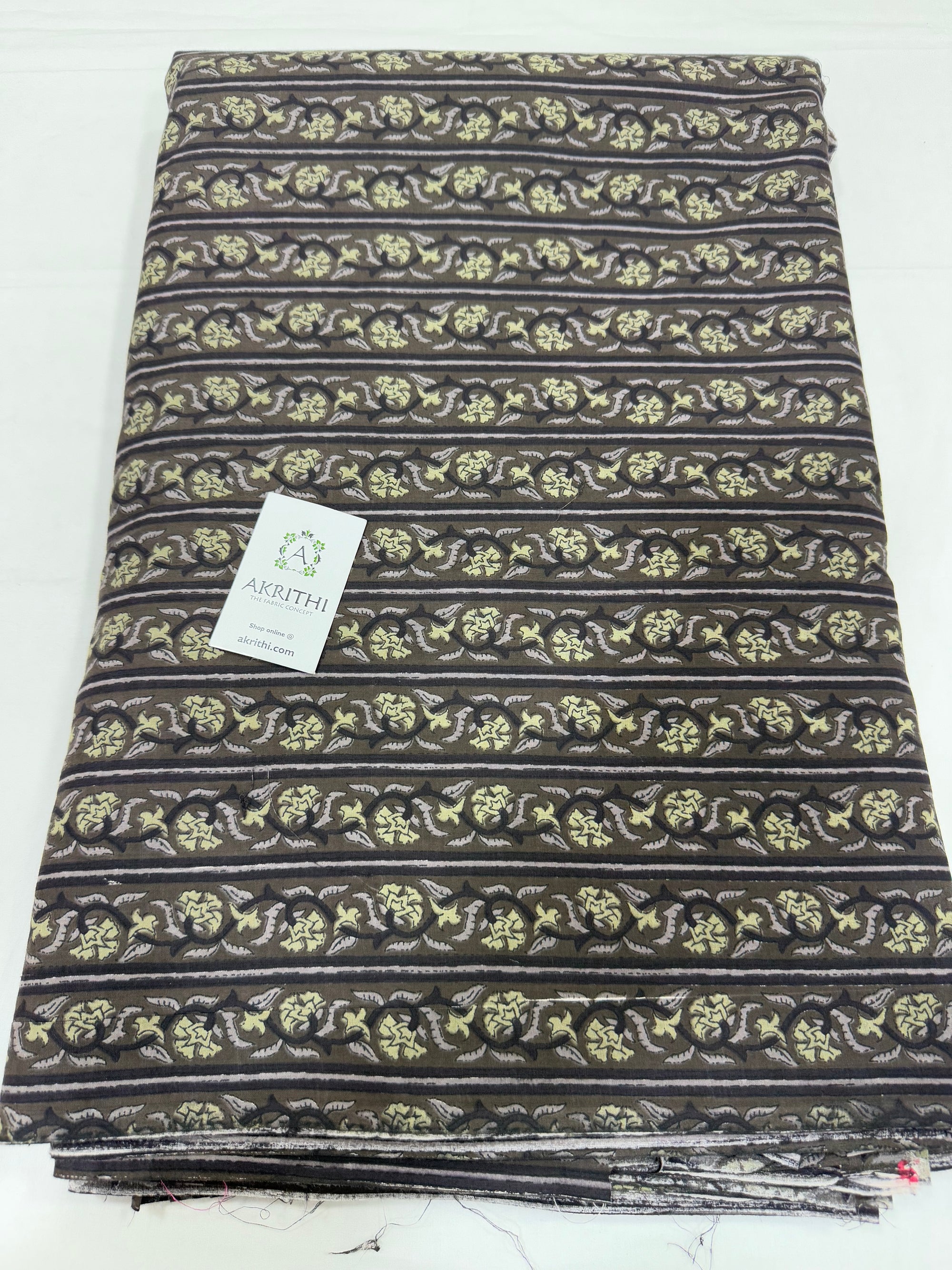 Printed pure cotton fabric
