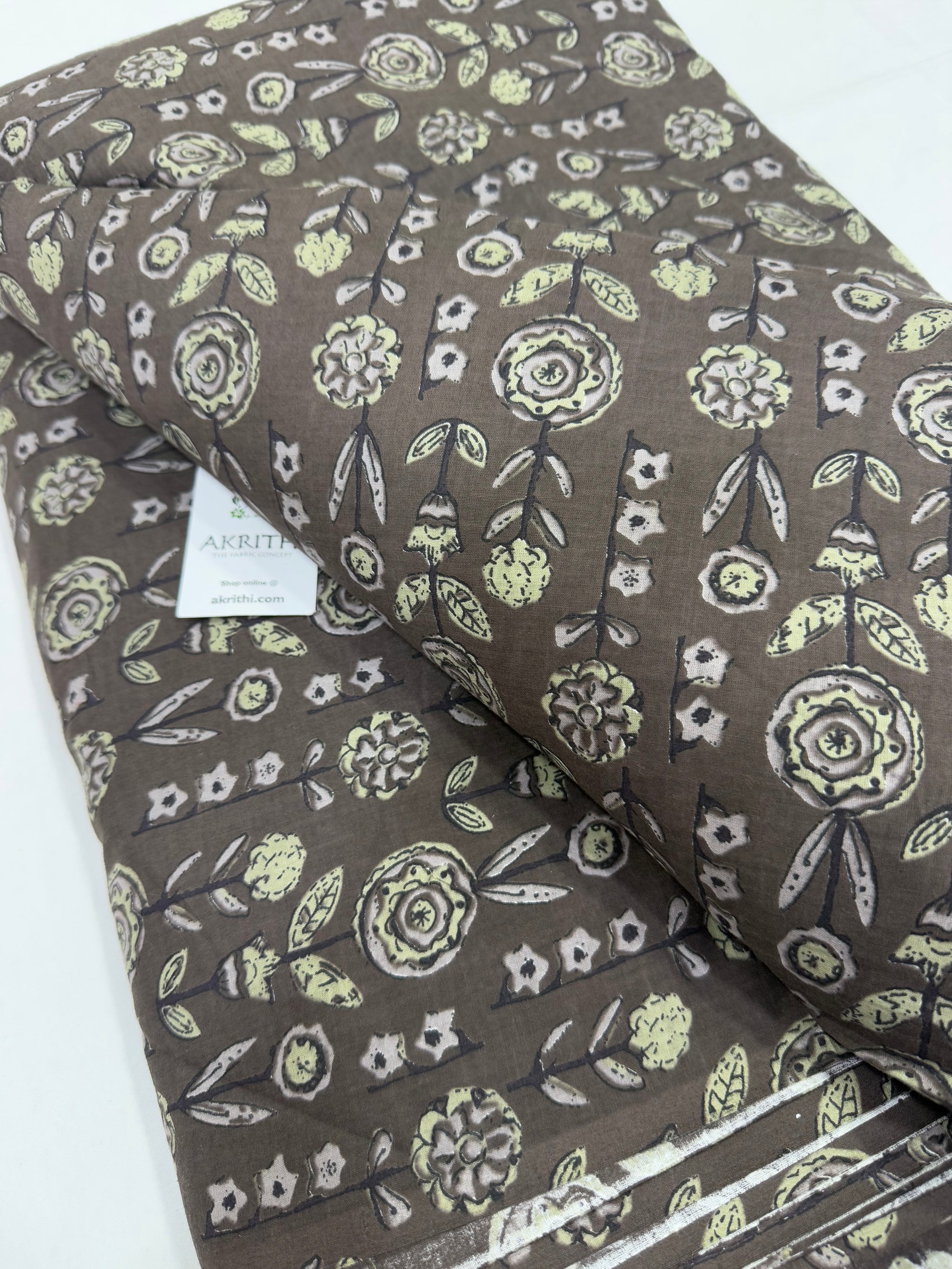 Printed pure cotton fabric