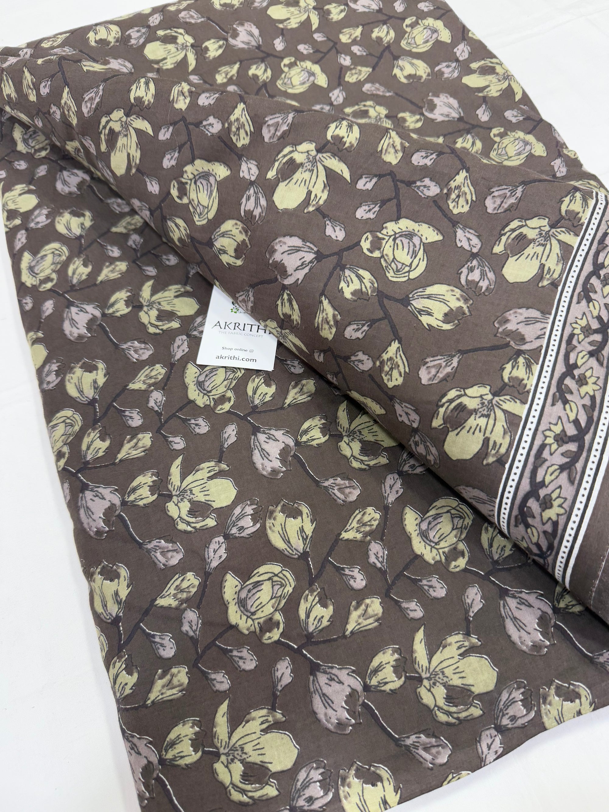 Printed pure cotton fabric
