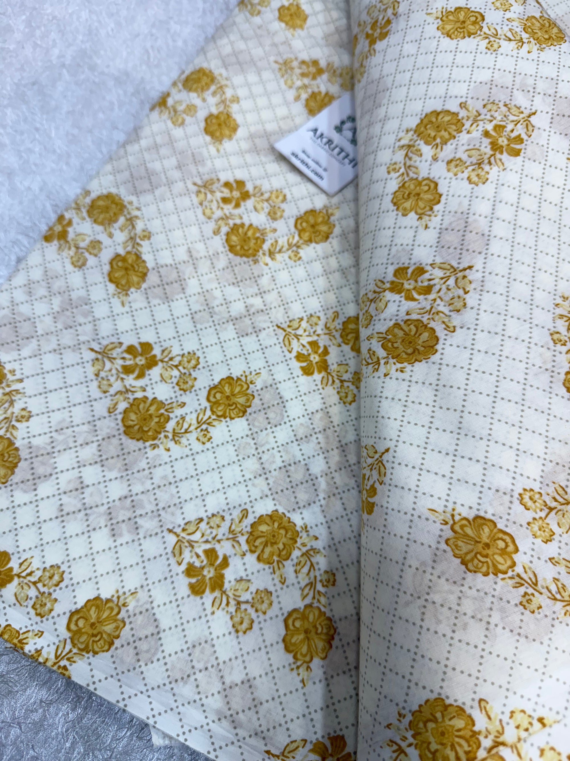 Printed pure cotton fabric