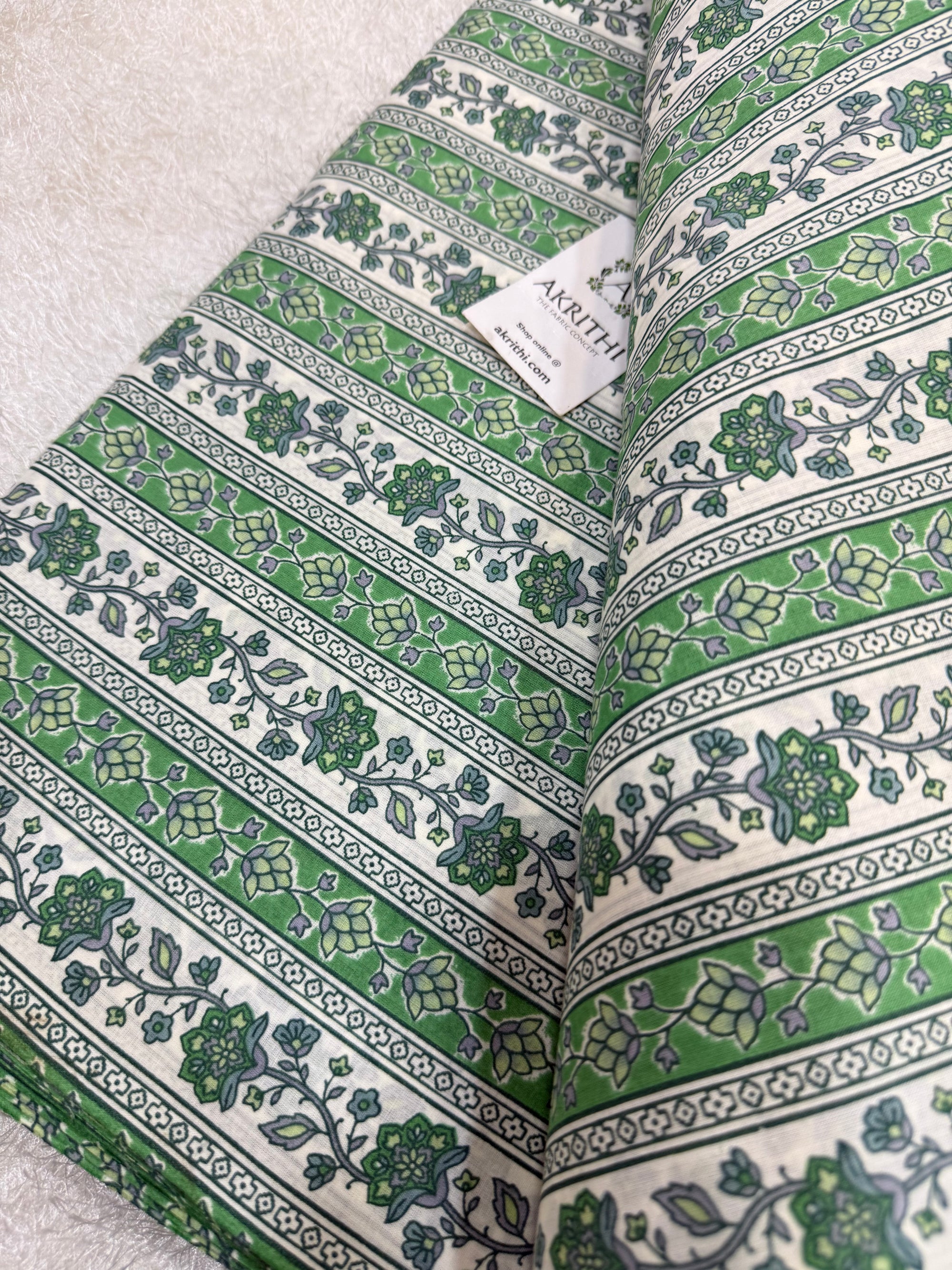 Printed pure cotton fabric