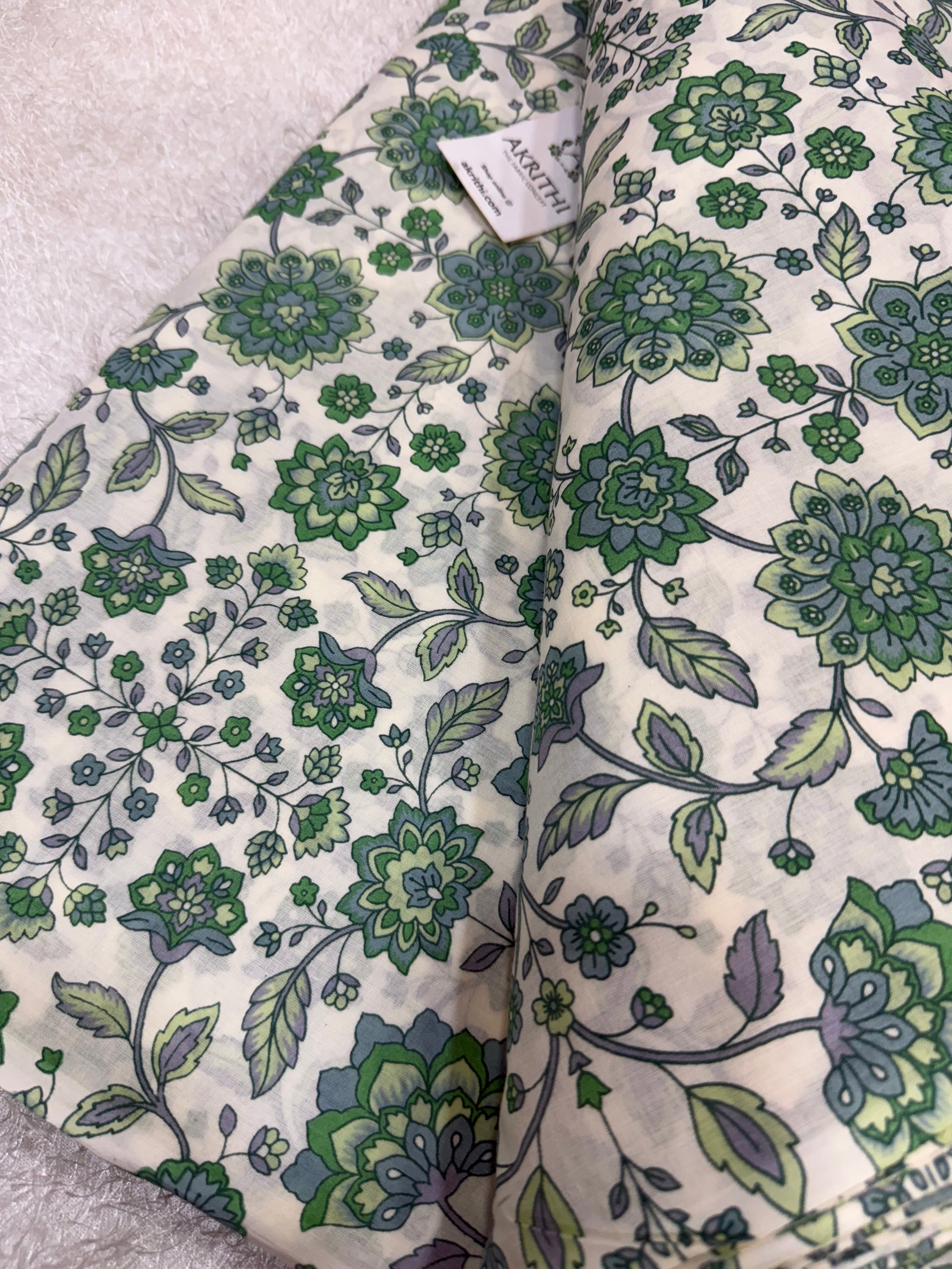 Printed pure cotton fabric