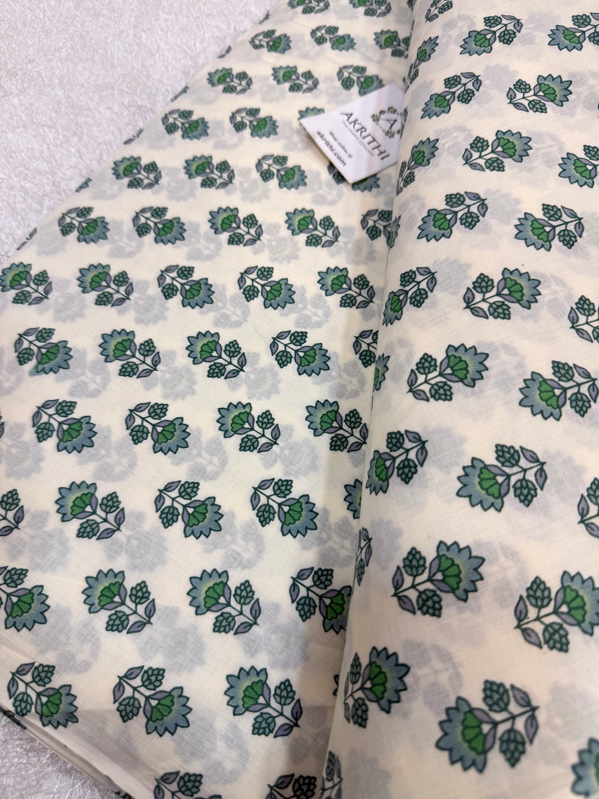 Printed pure cotton fabric