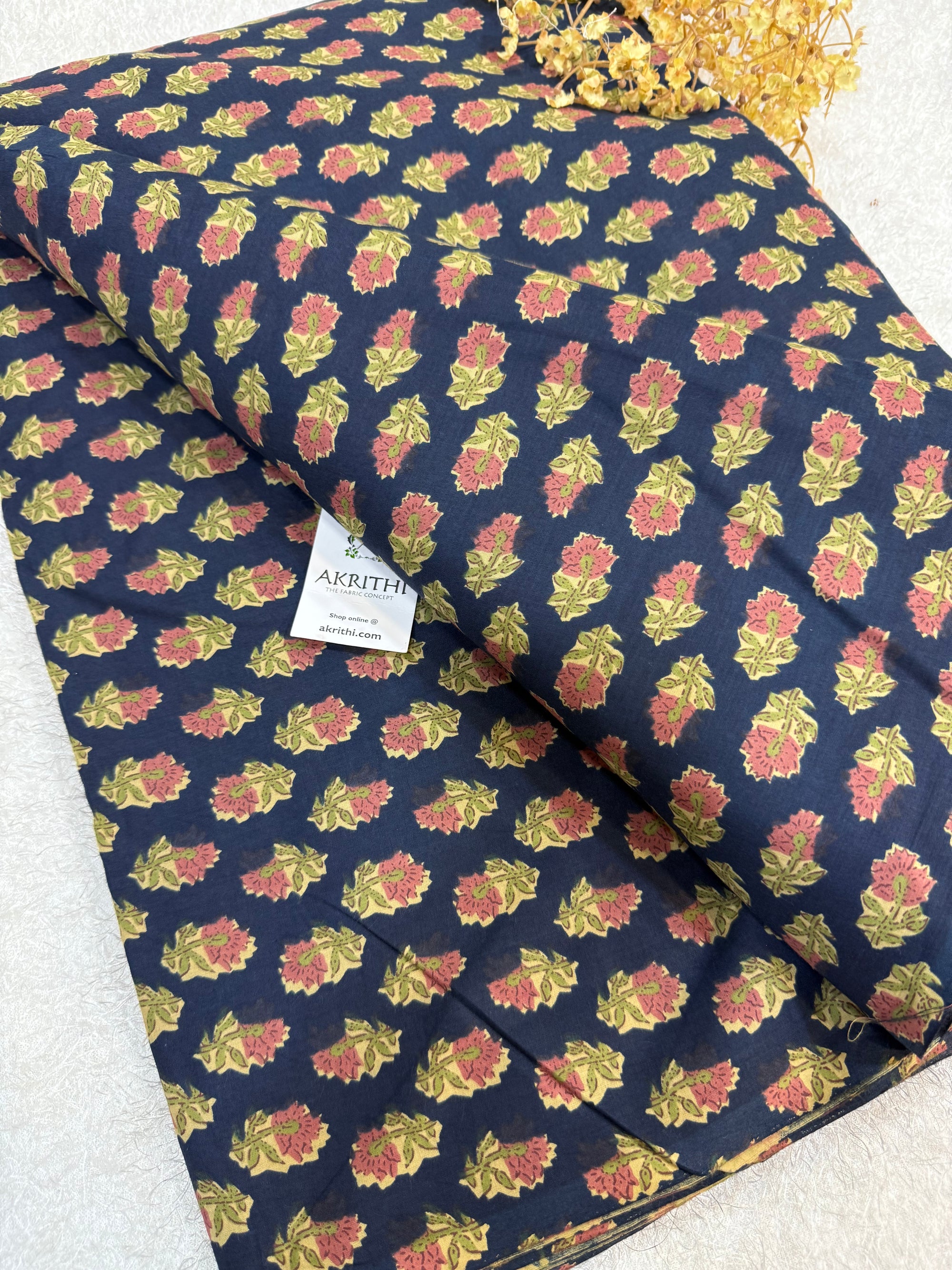 Printed pure cotton fabric