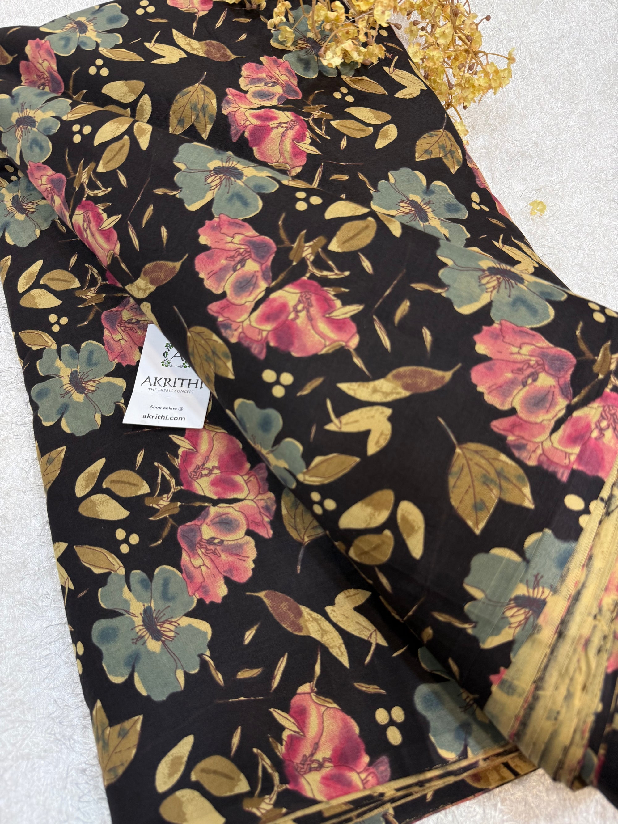 Printed pure cotton fabric