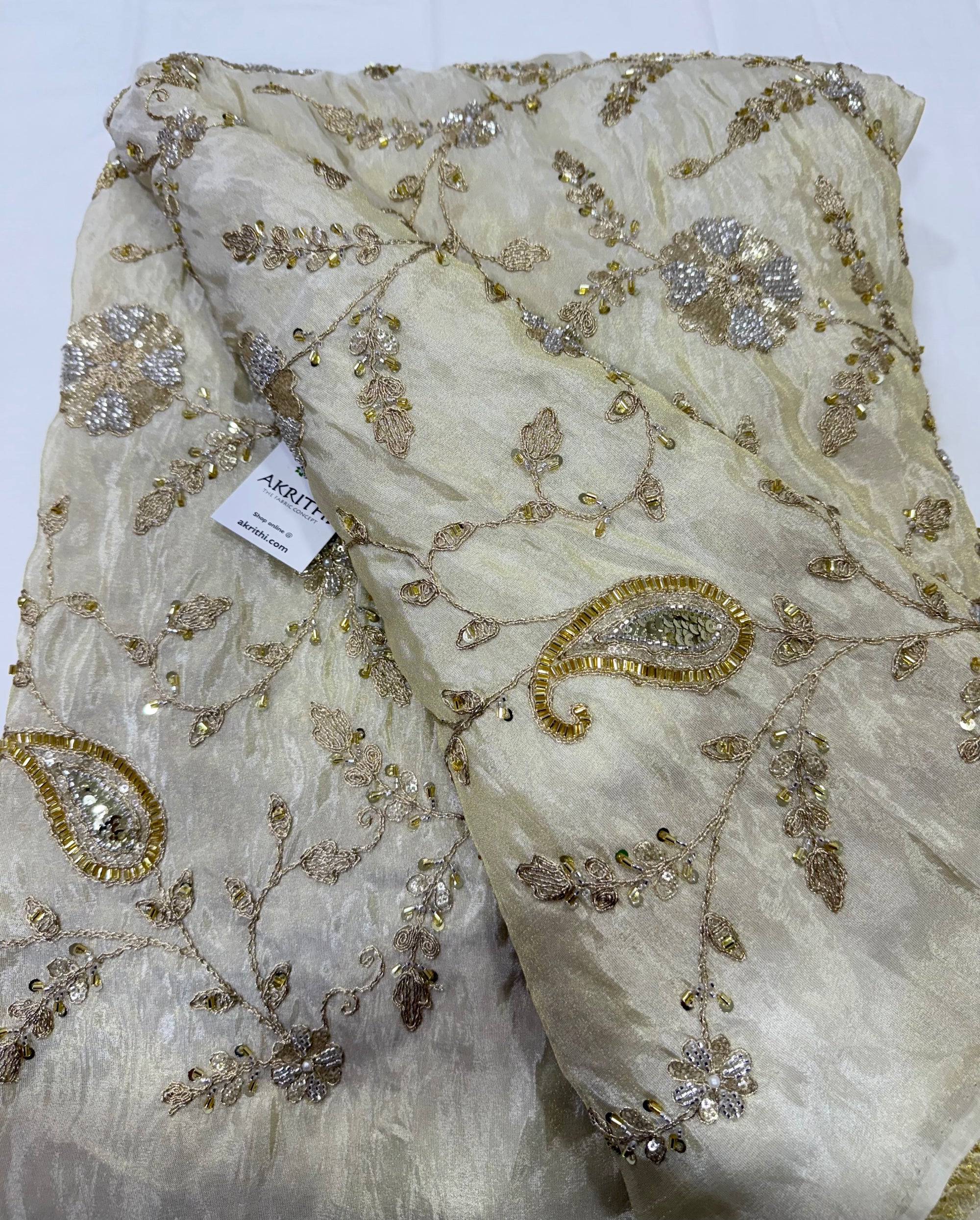 Dyeable Embroidered tissue fabric