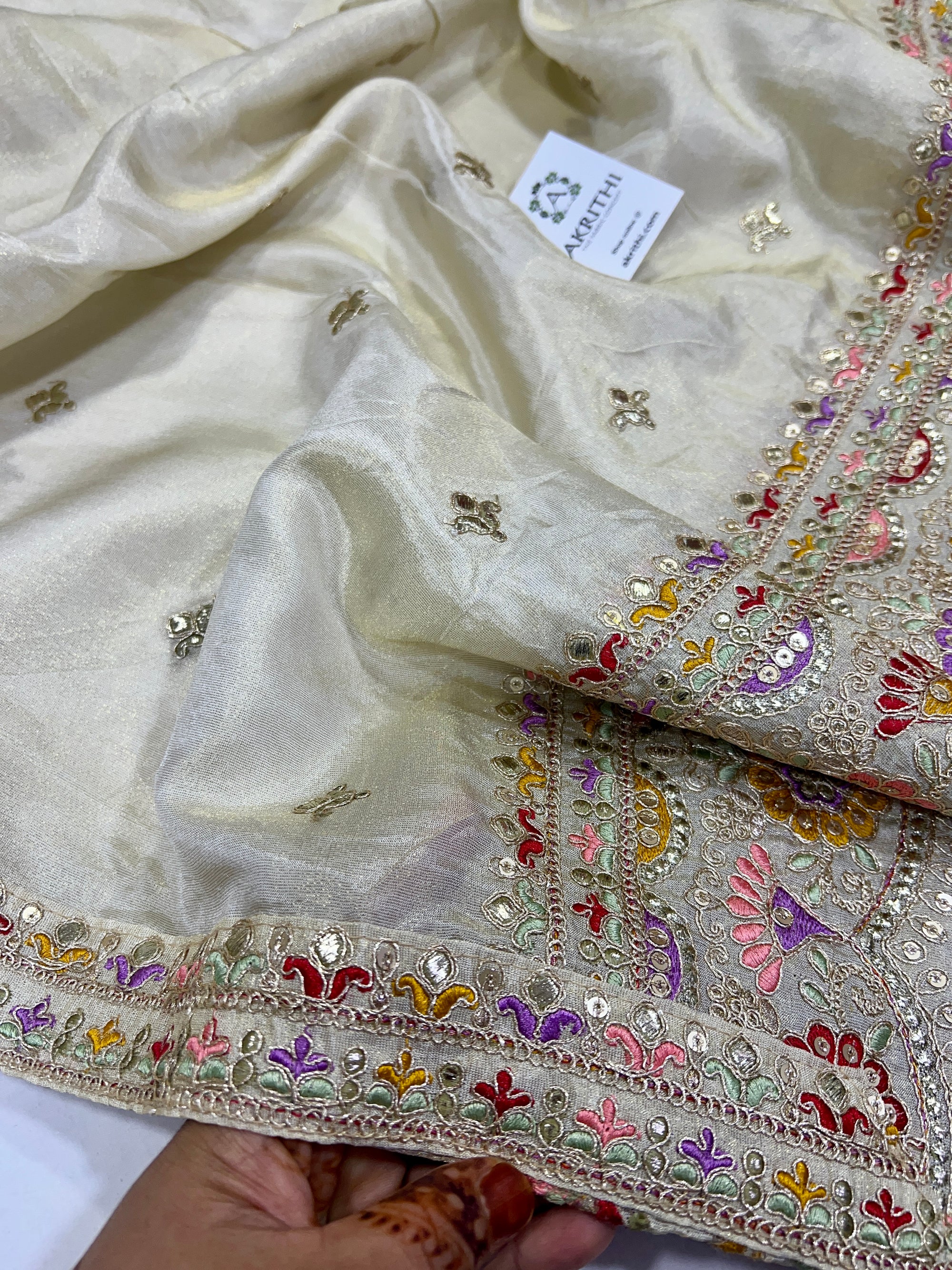 Dyeable embroidered tissue dupatta