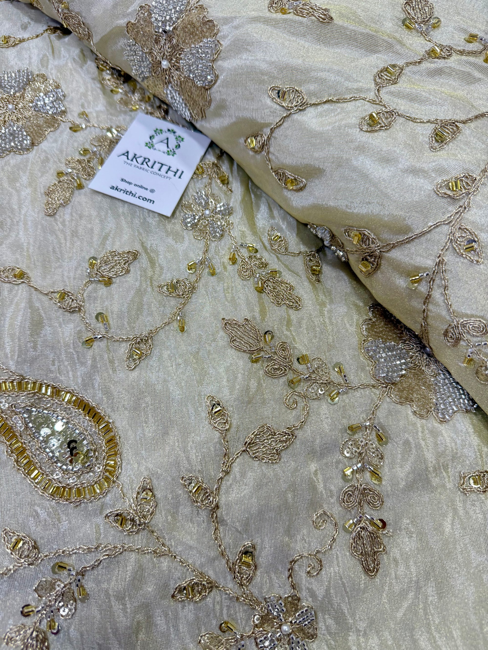 Dyeable Embroidered tissue fabric