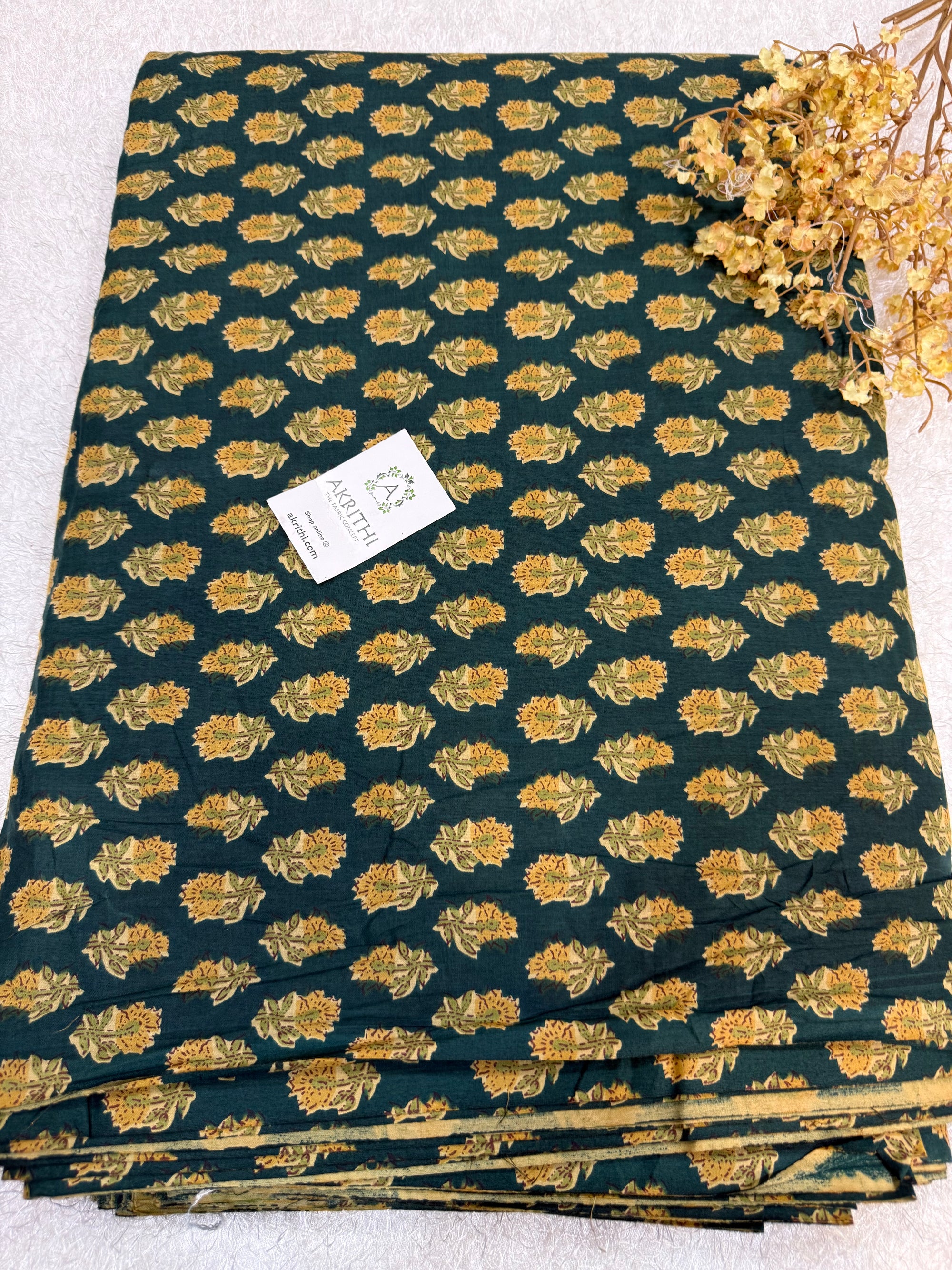 Printed pure cotton fabric