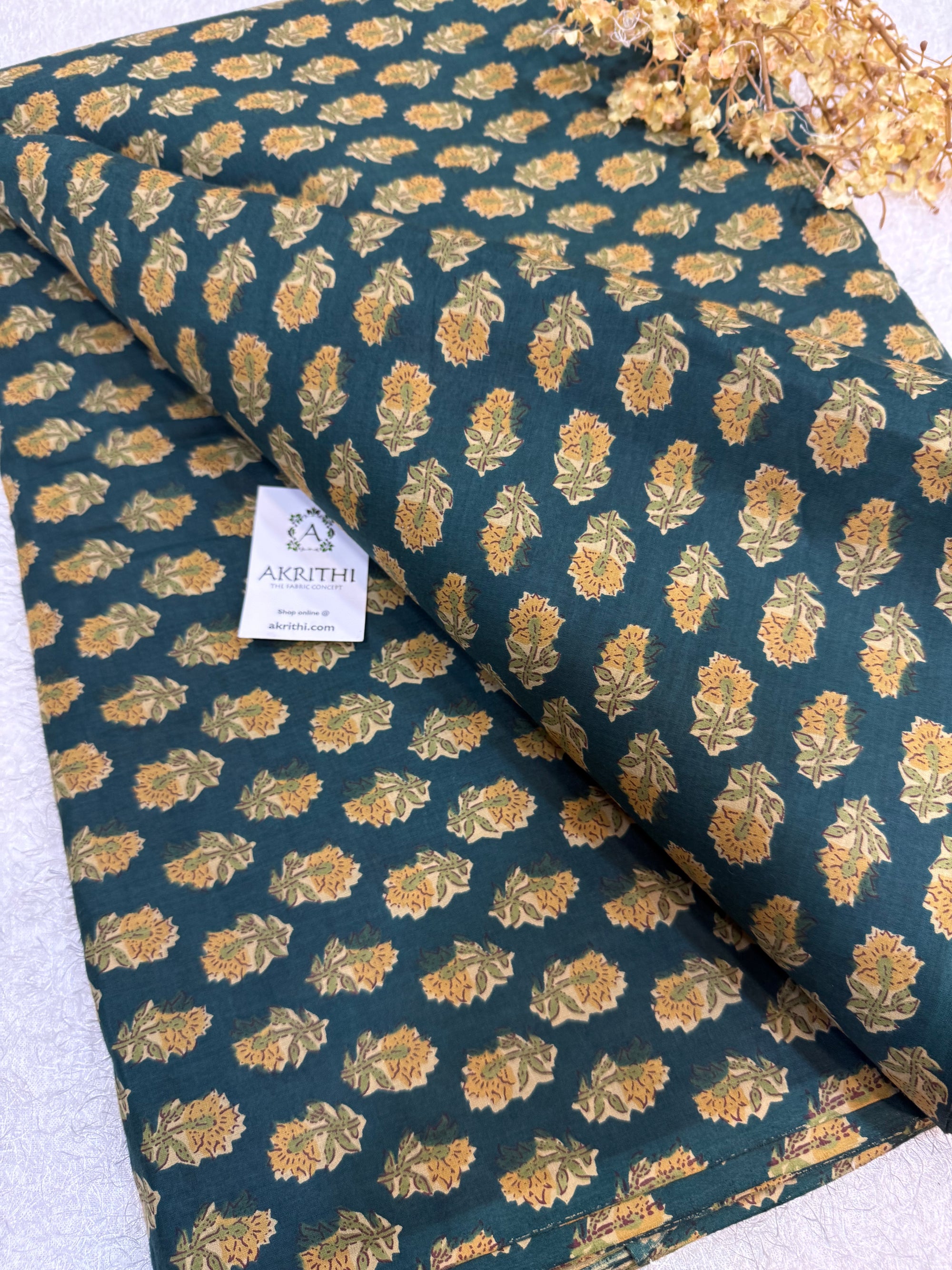 Printed pure cotton fabric