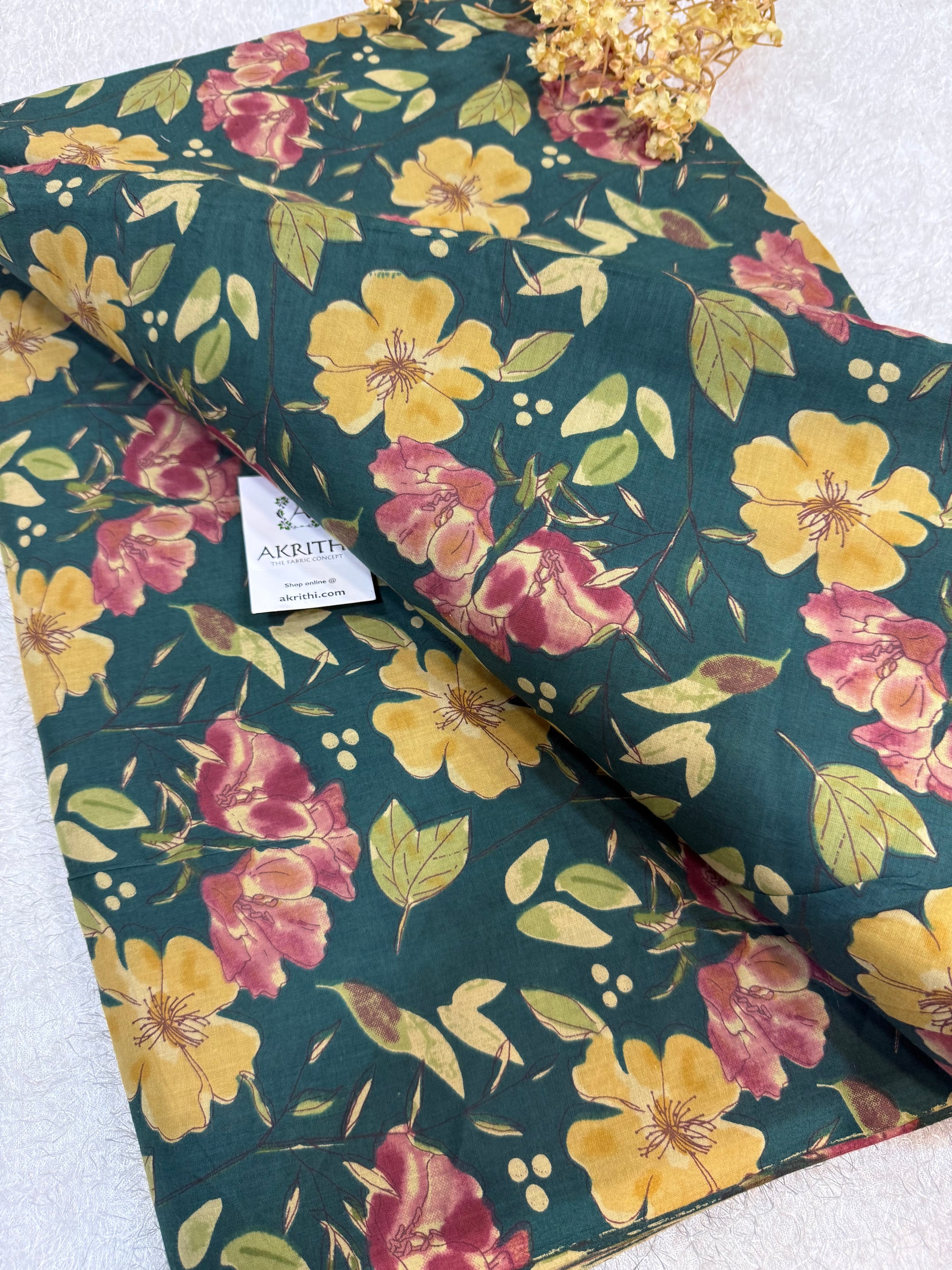 Printed pure cotton fabric