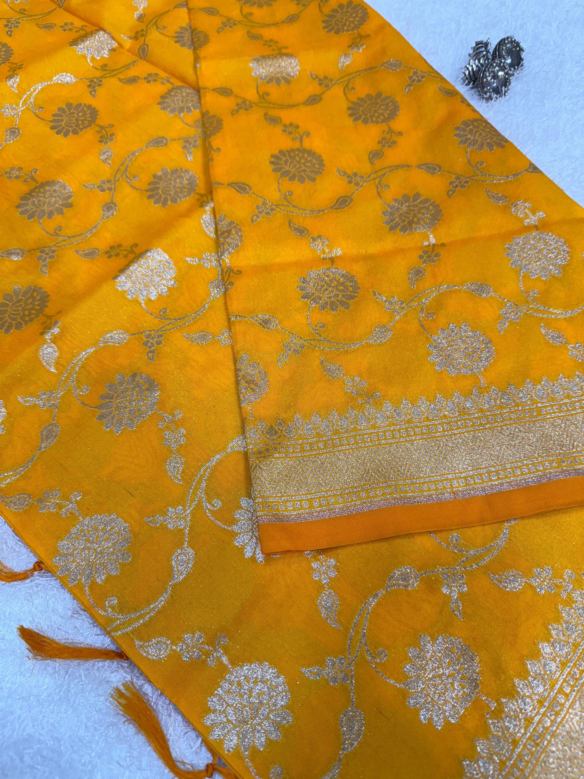 Pure banarasi dupatta