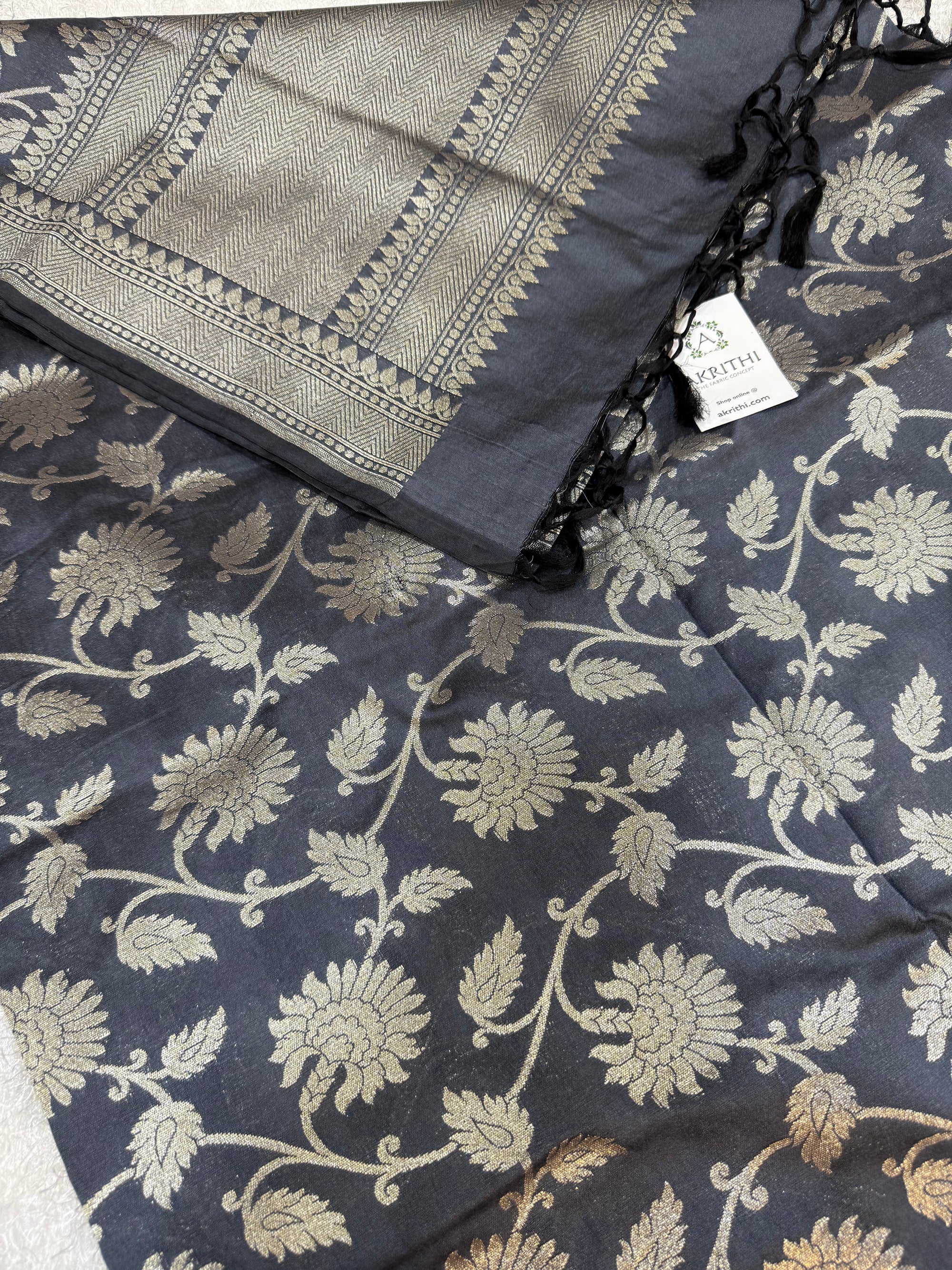Pure banarasi dupatta