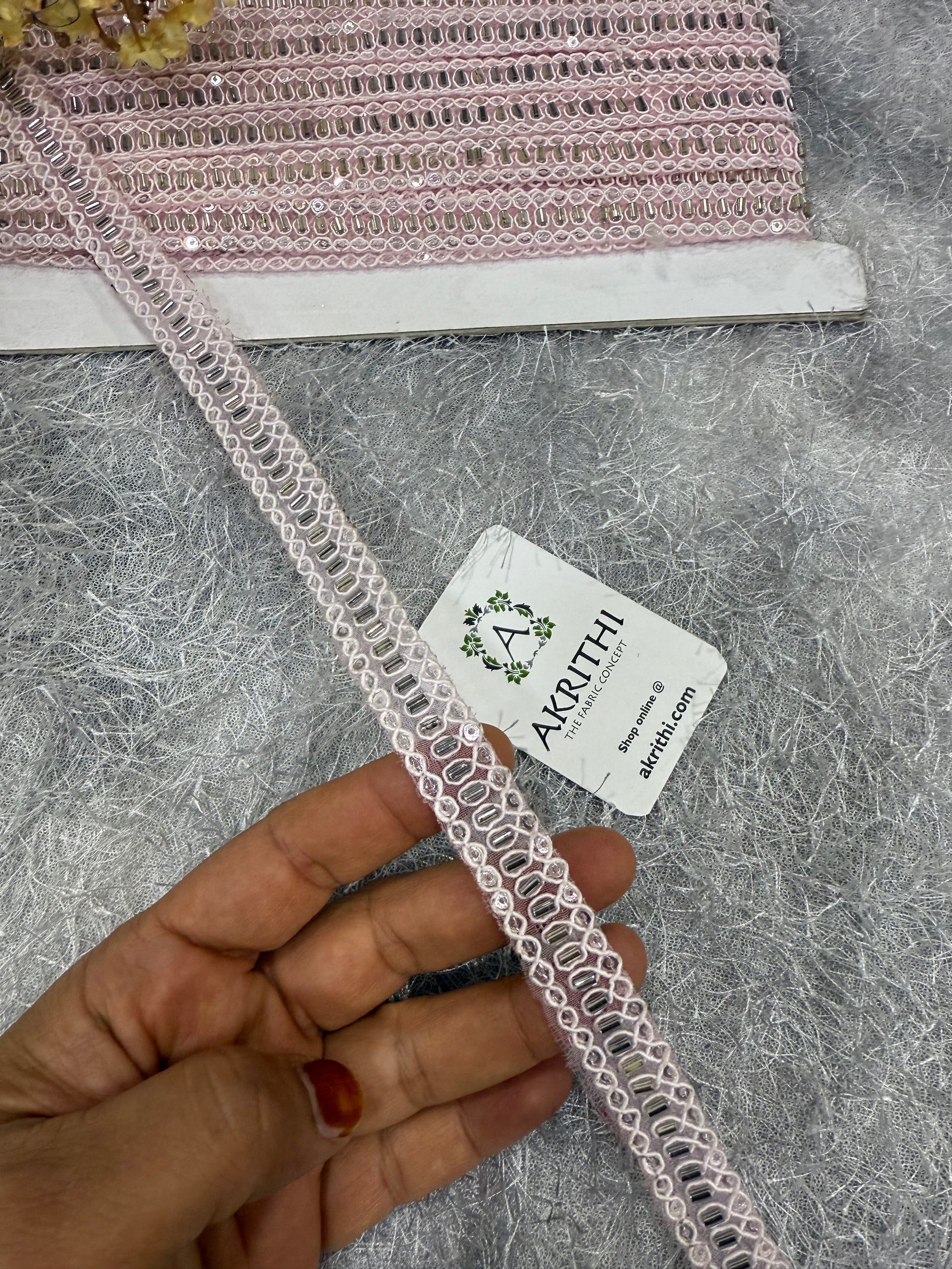 Embroidered lace 9 metres roll
