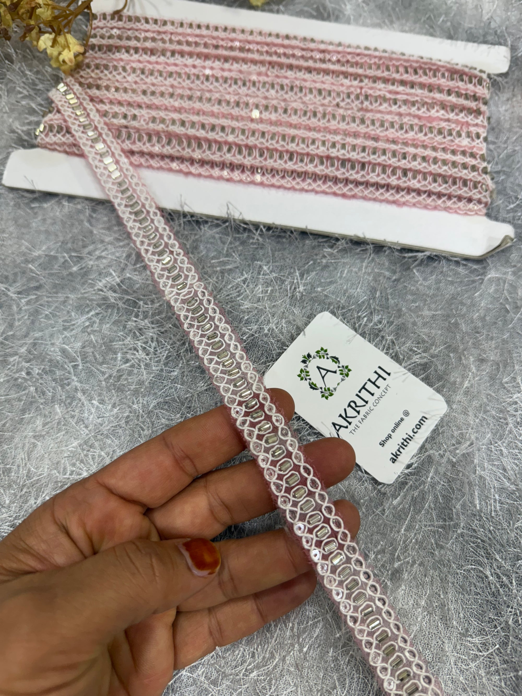 Embroidered lace 9 metres roll