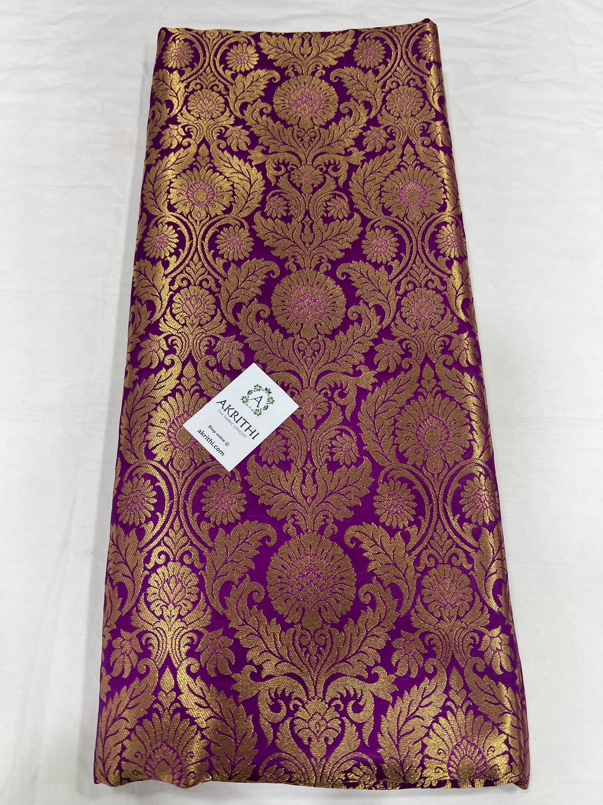 Handloom Banarasi brocade fabric