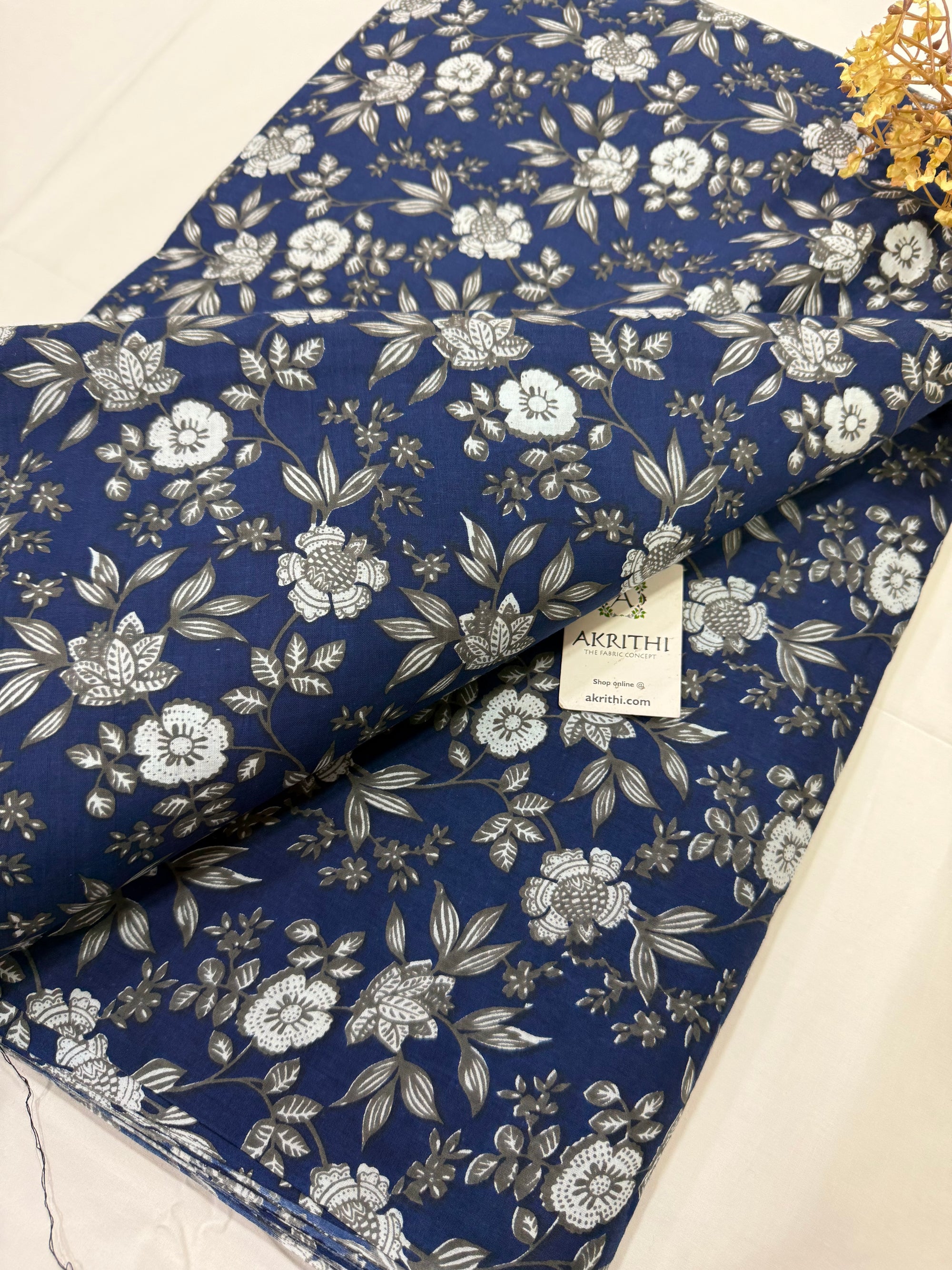 Printed pure cotton fabric