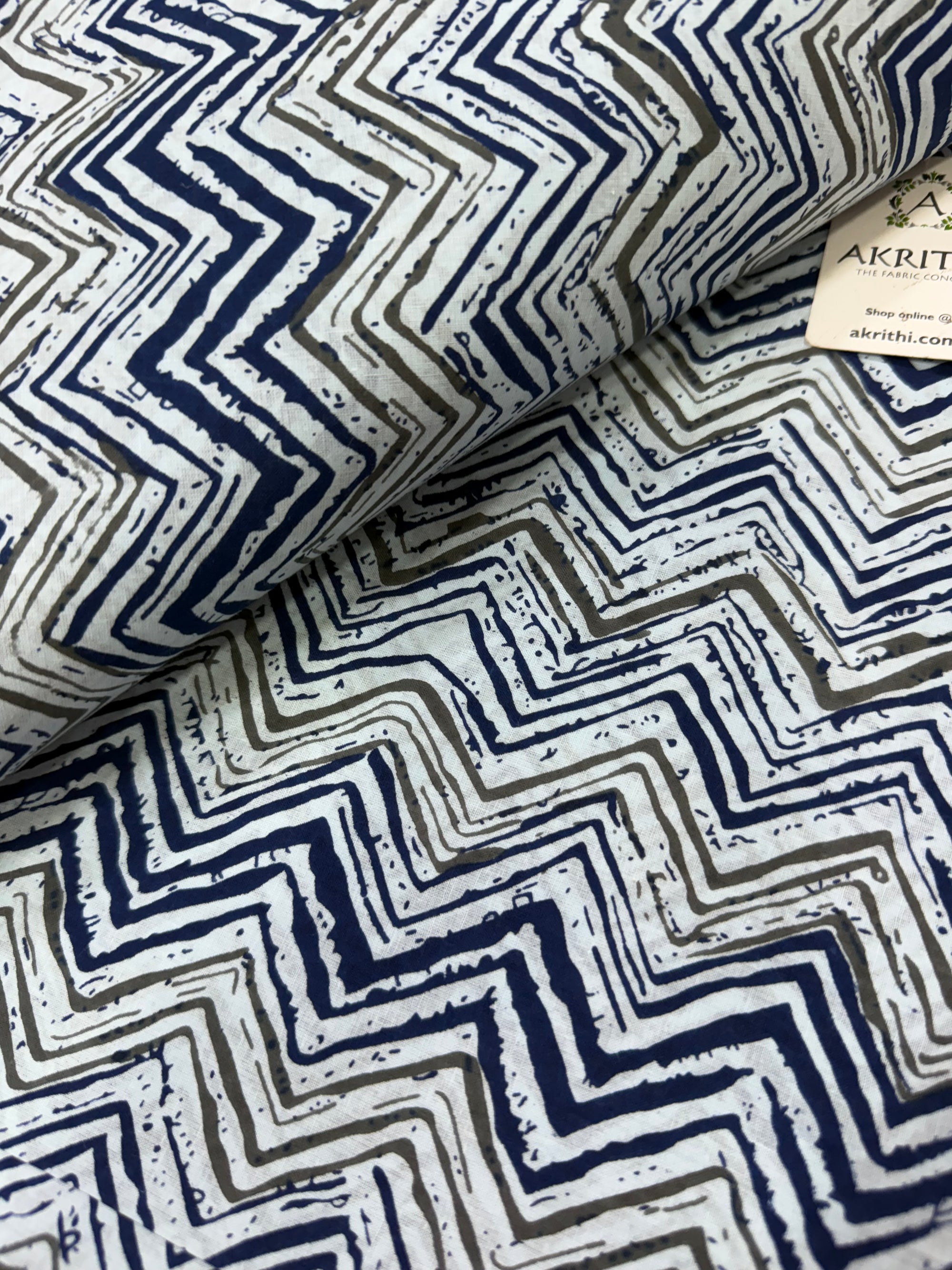 Printed pure cotton fabric
