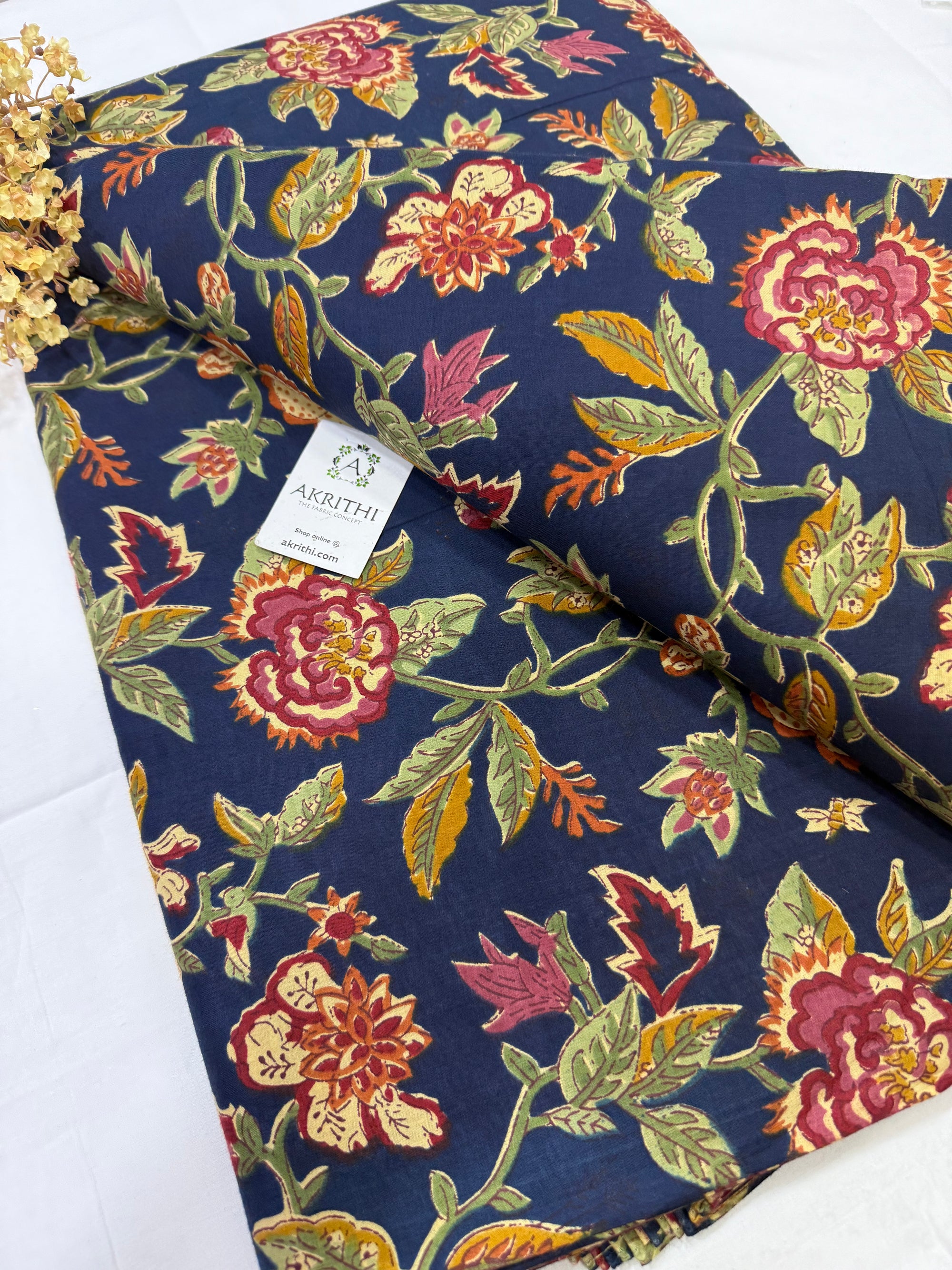 Printed pure cotton fabric