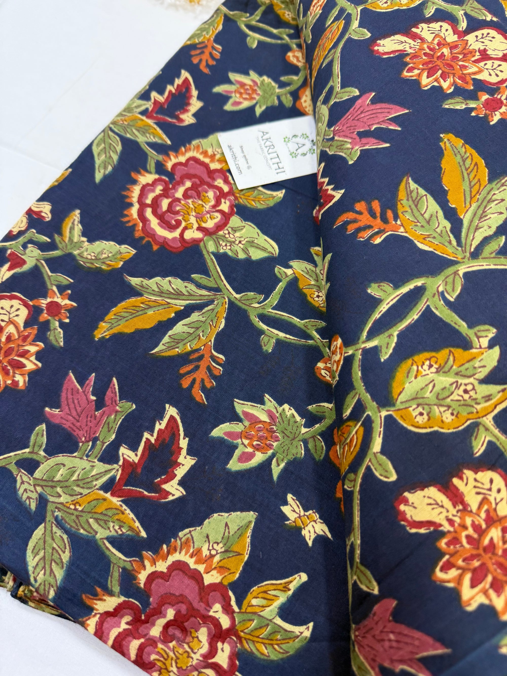 Printed pure cotton fabric
