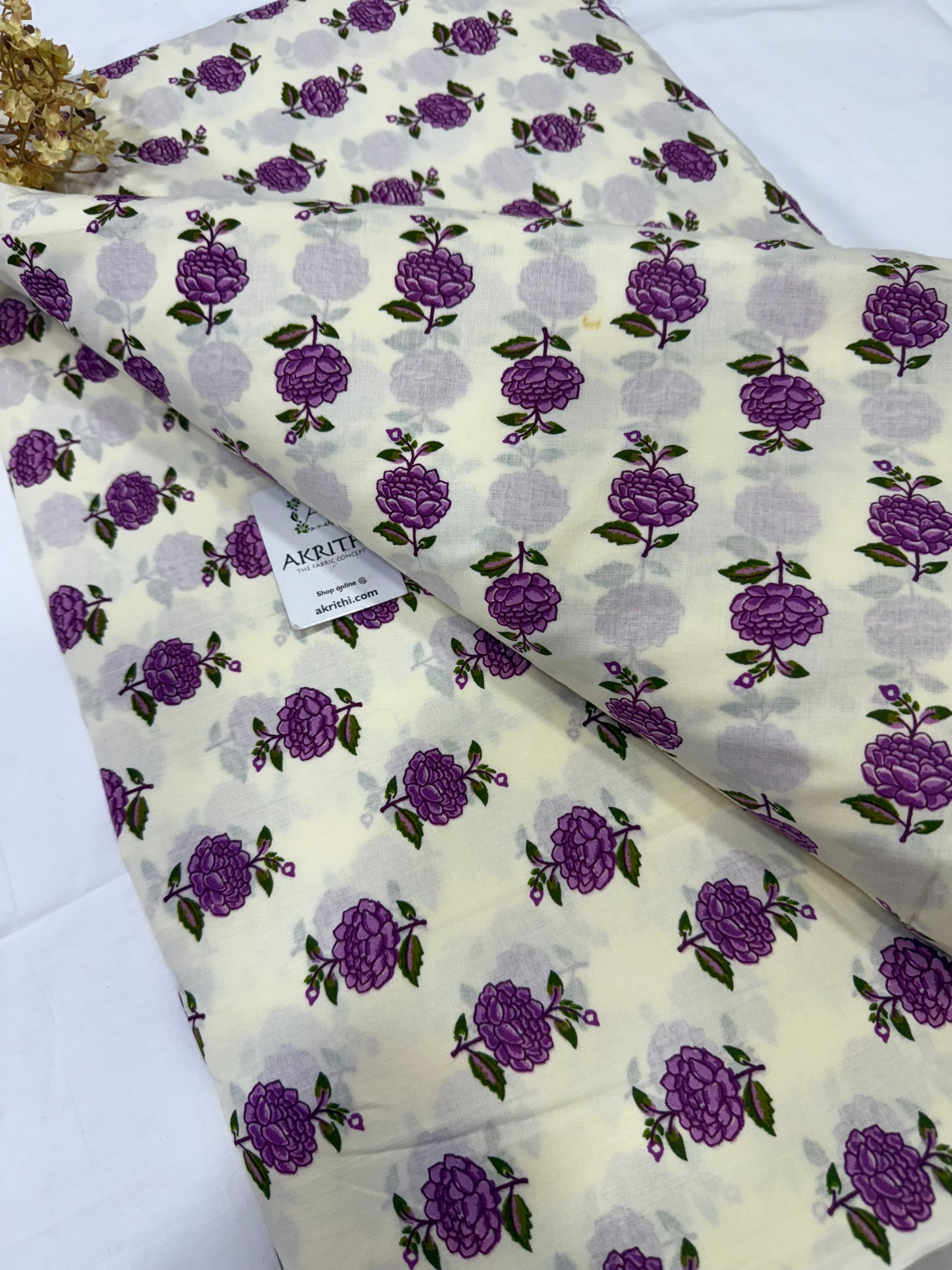 Printed pure cotton fabric