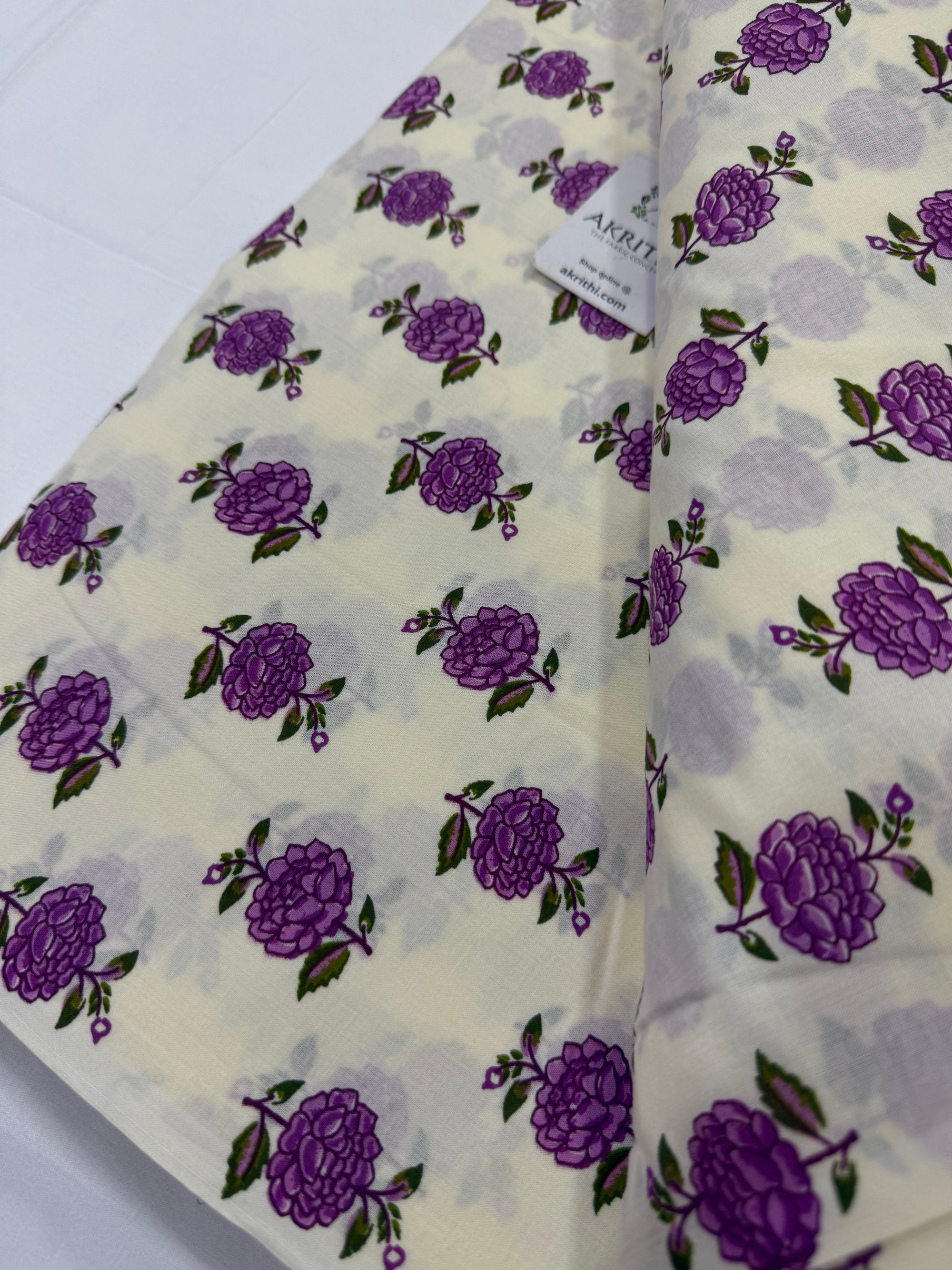 Printed pure cotton fabric