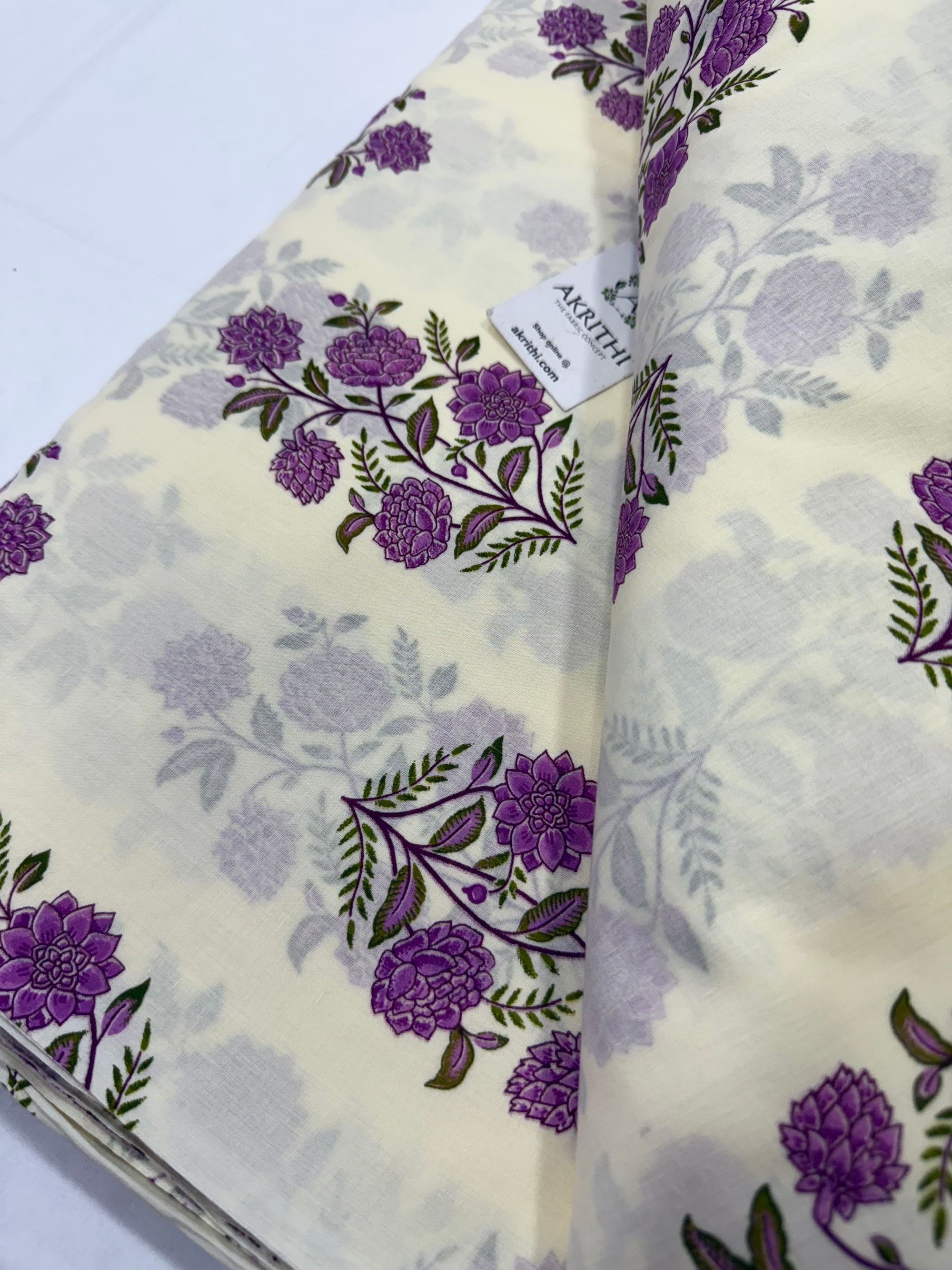Printed pure cotton fabric