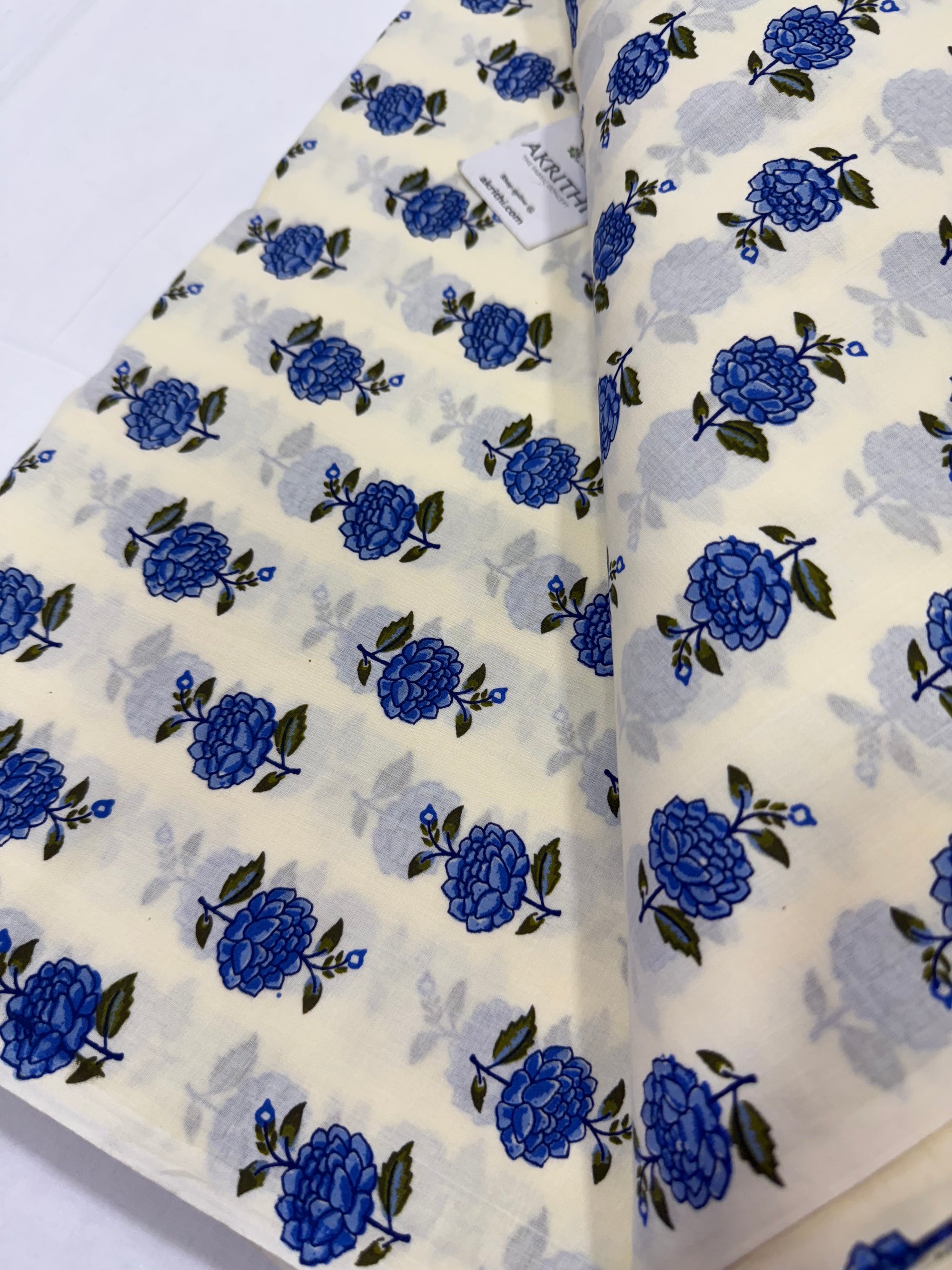 Printed pure cotton fabric