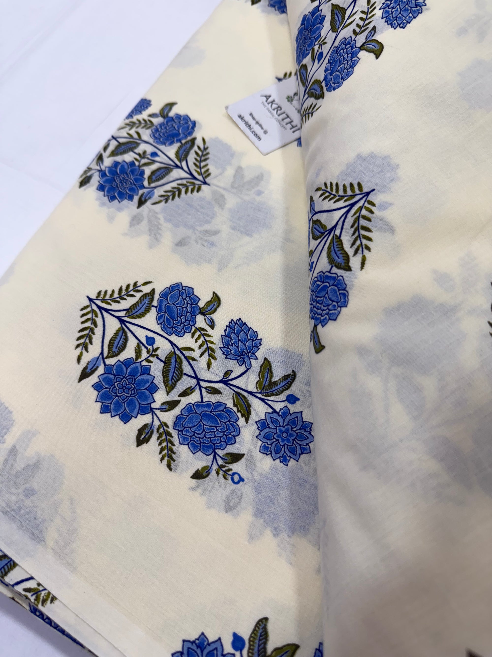 Printed pure cotton fabric