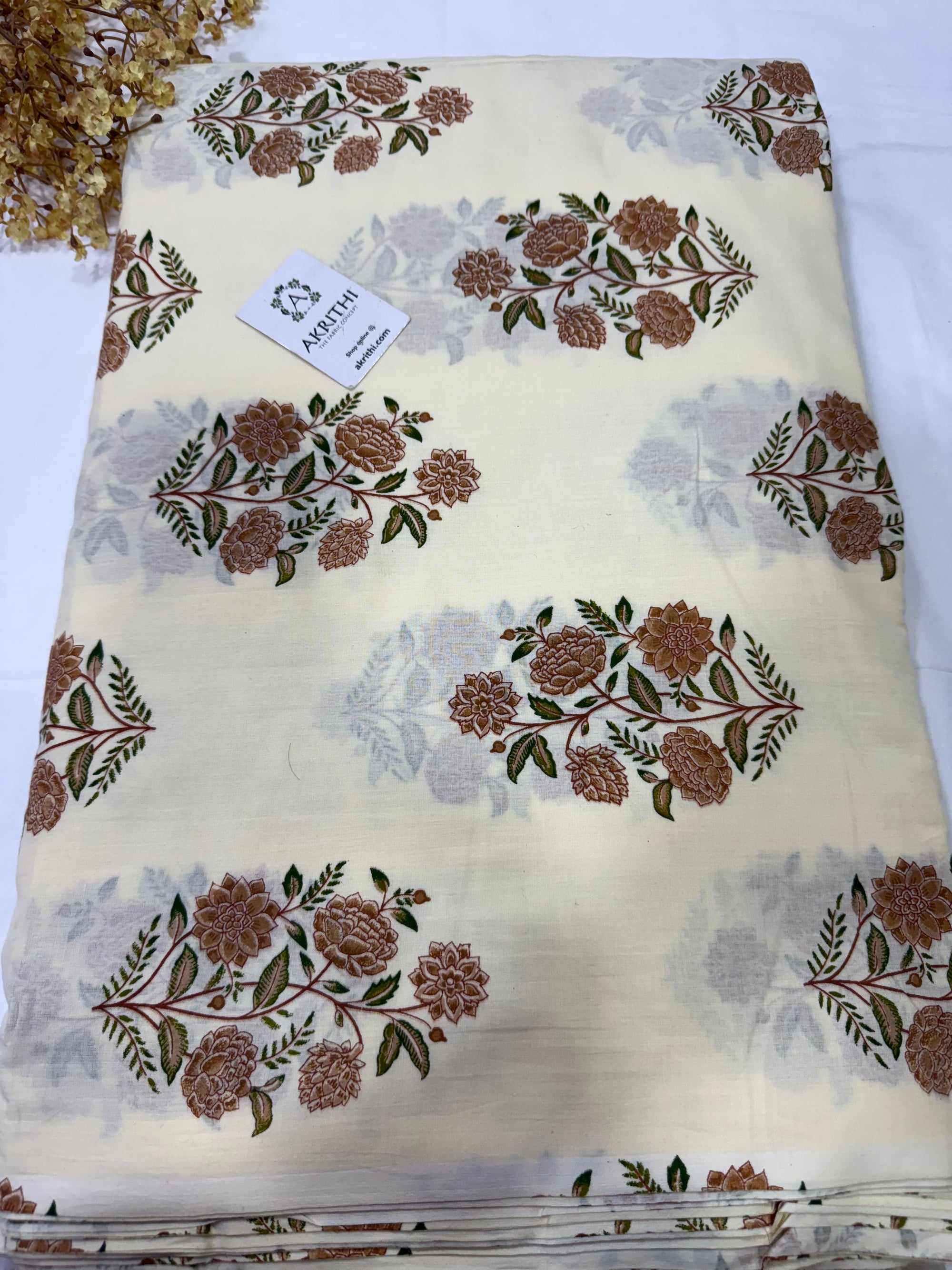Printed pure cotton fabric
