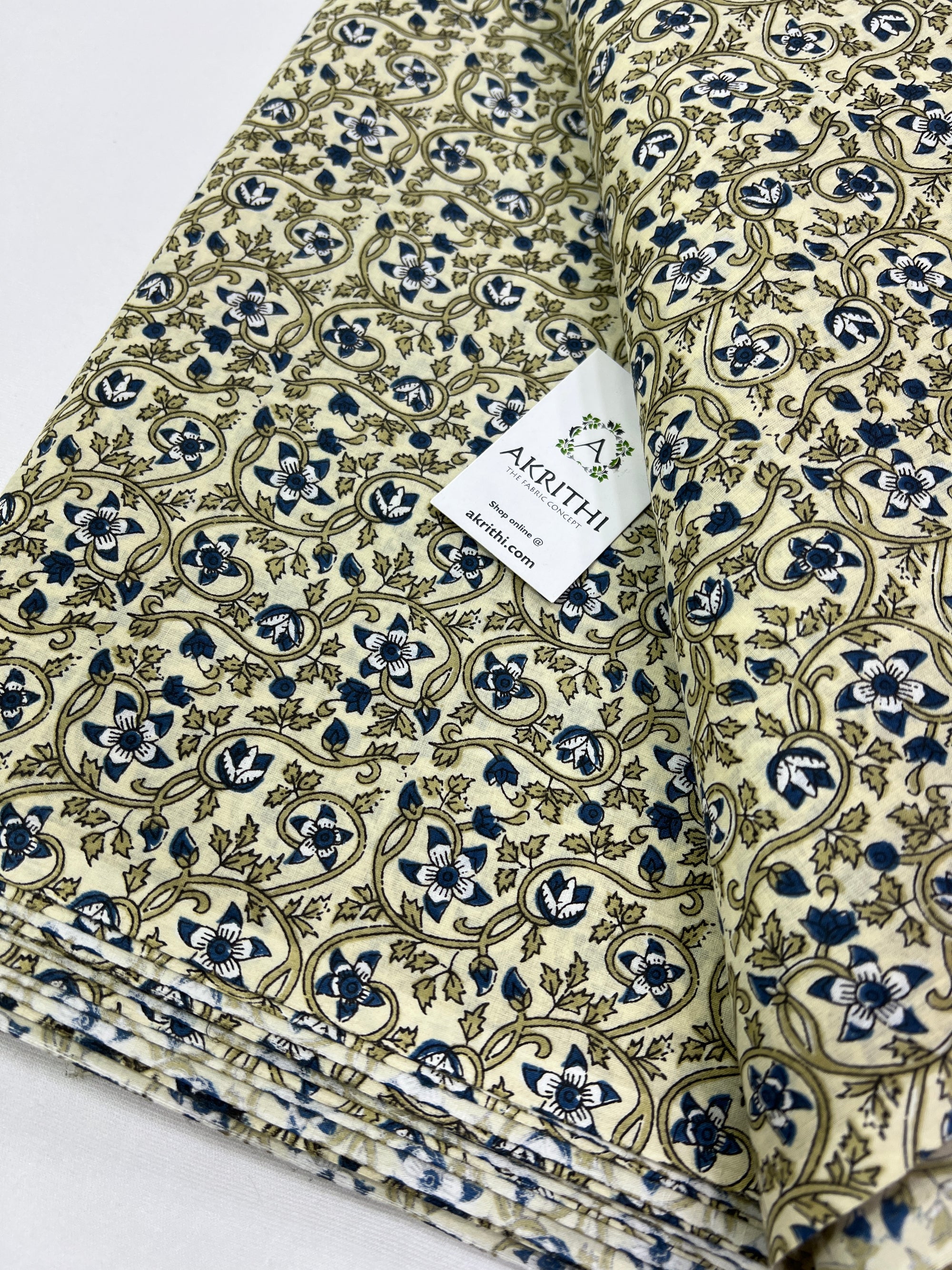 Printed pure cotton fabric