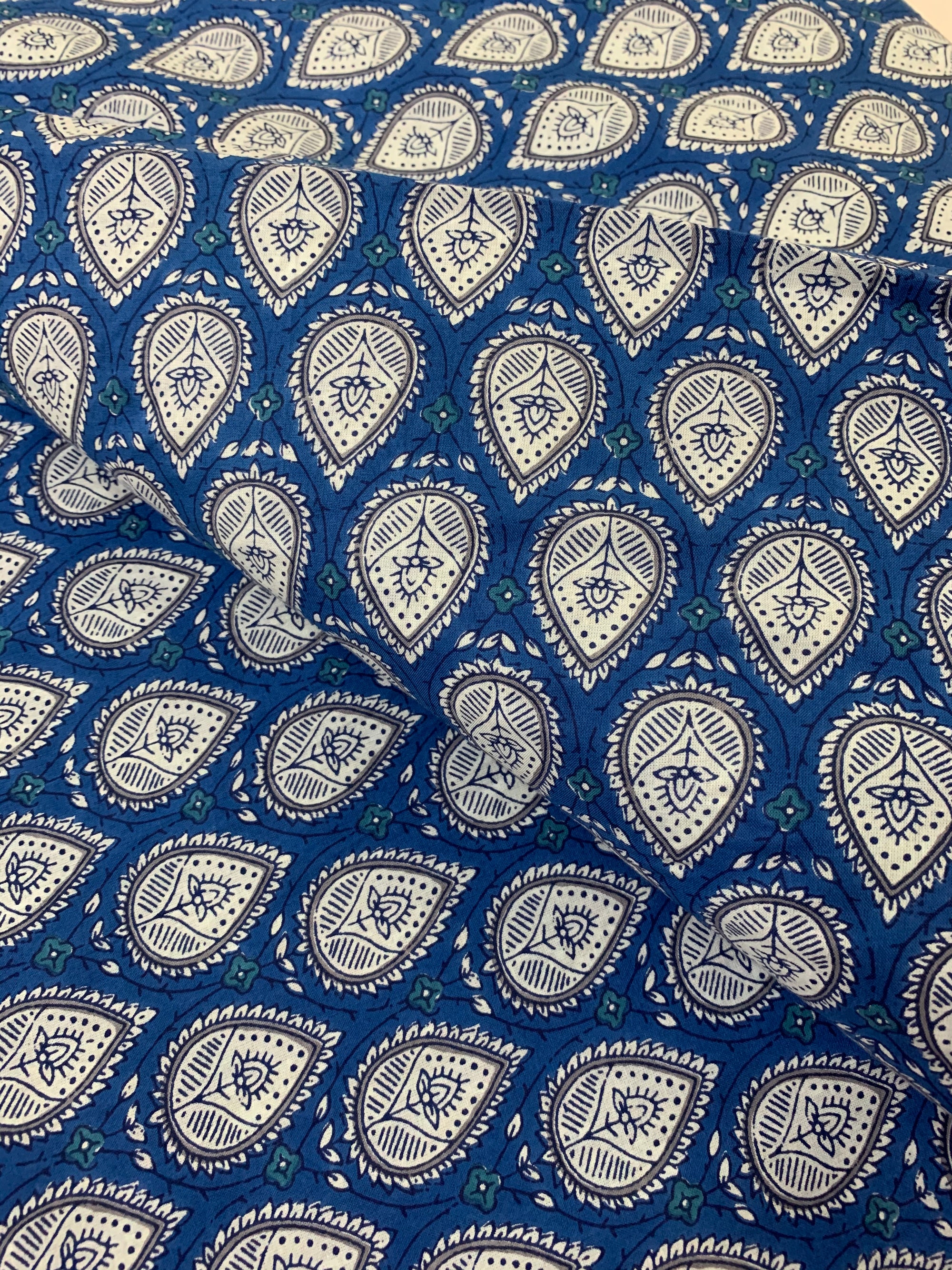 Printed pure cotton fabric