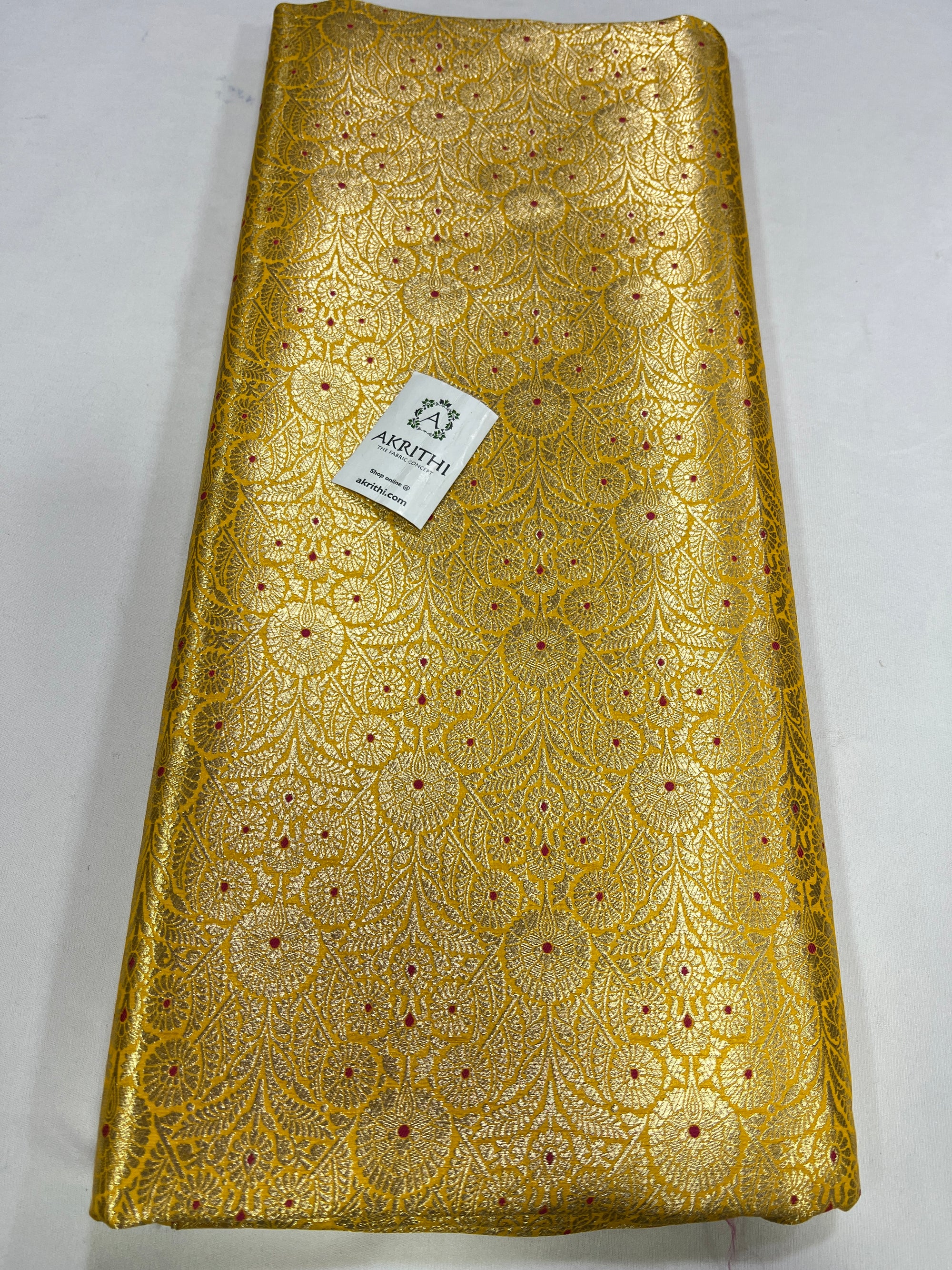 Handloom Banarasi brocade fabric