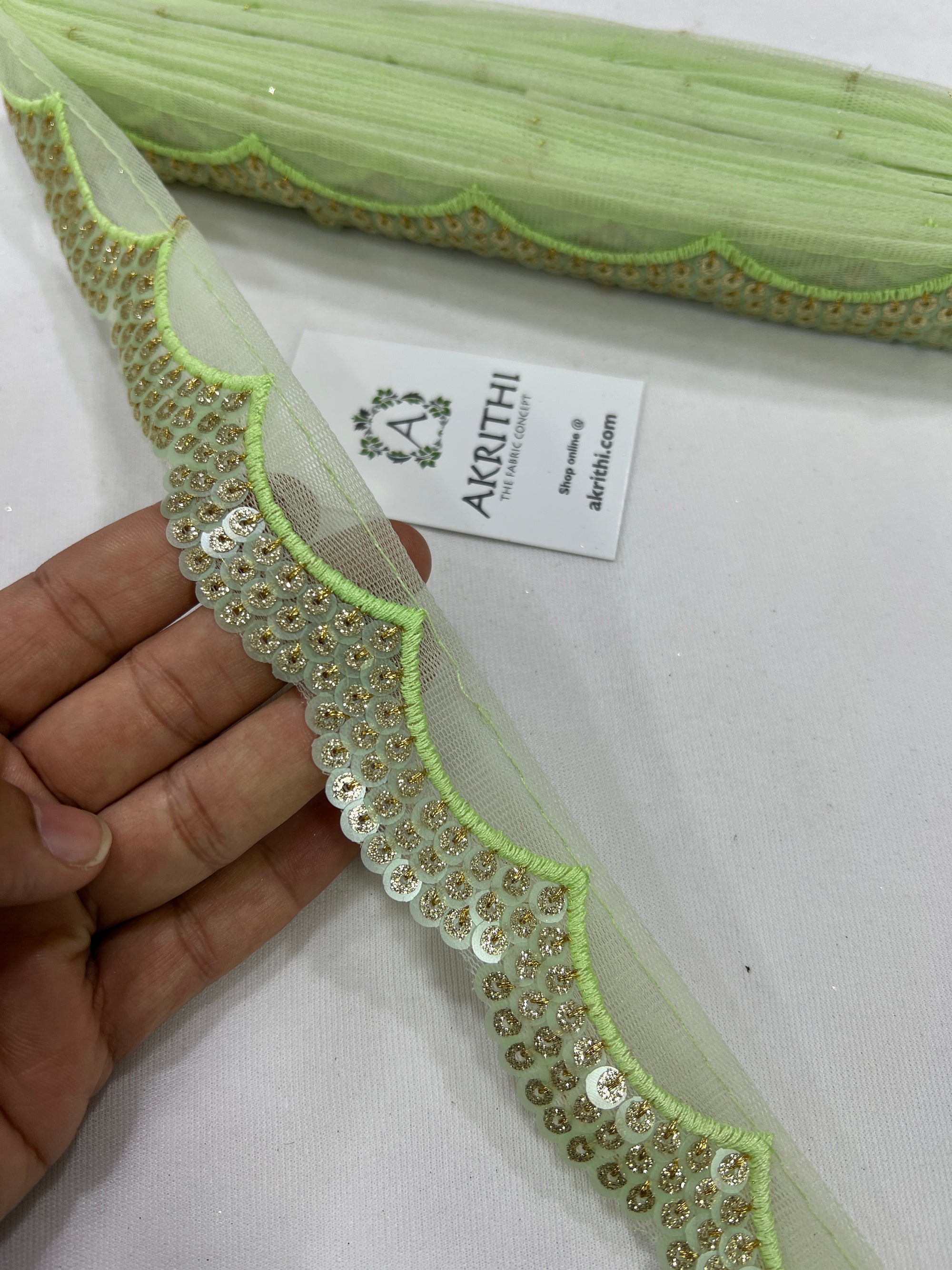 Embroidered lace 9 metres roll