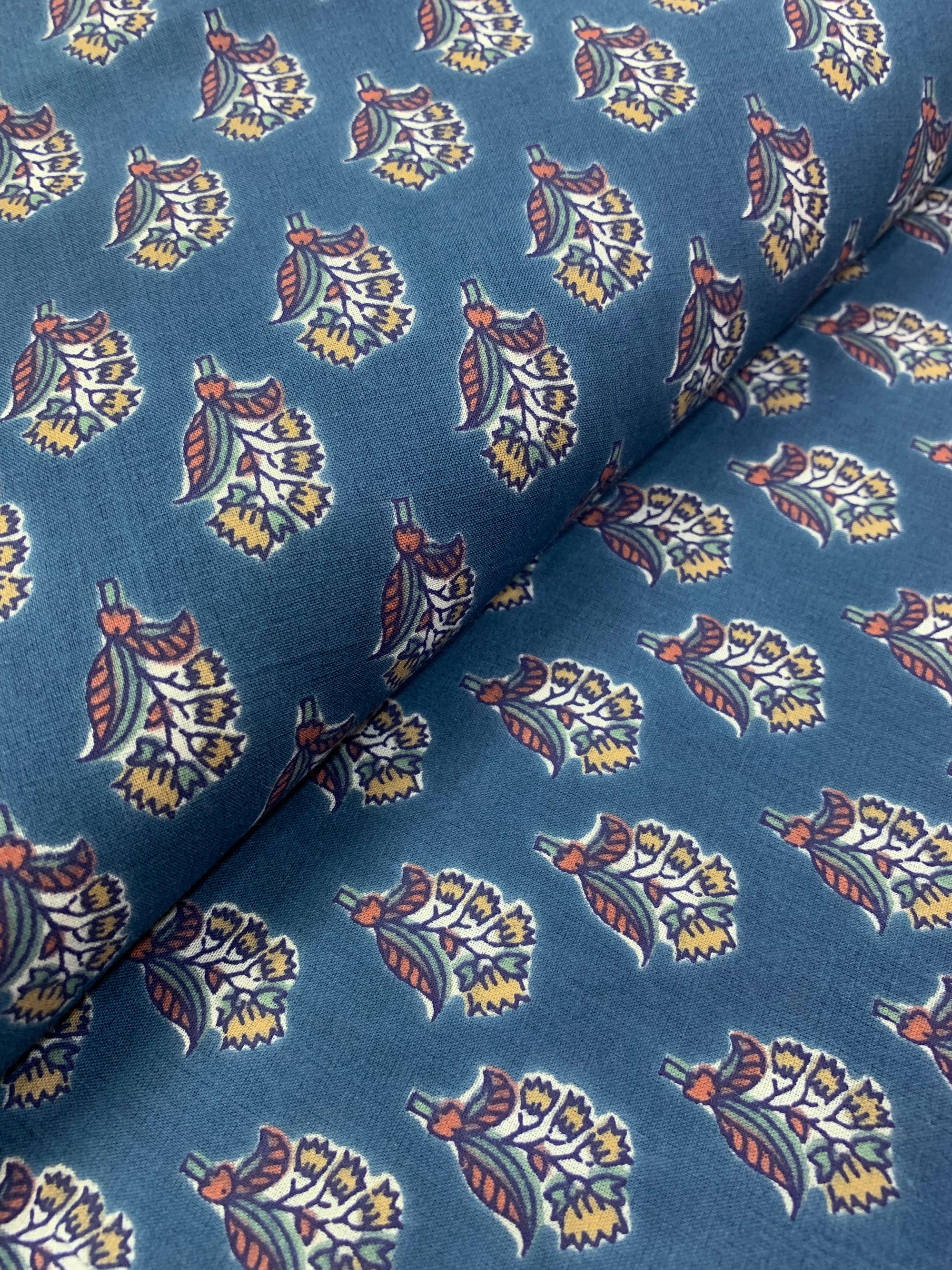 Printed pure cotton fabric
