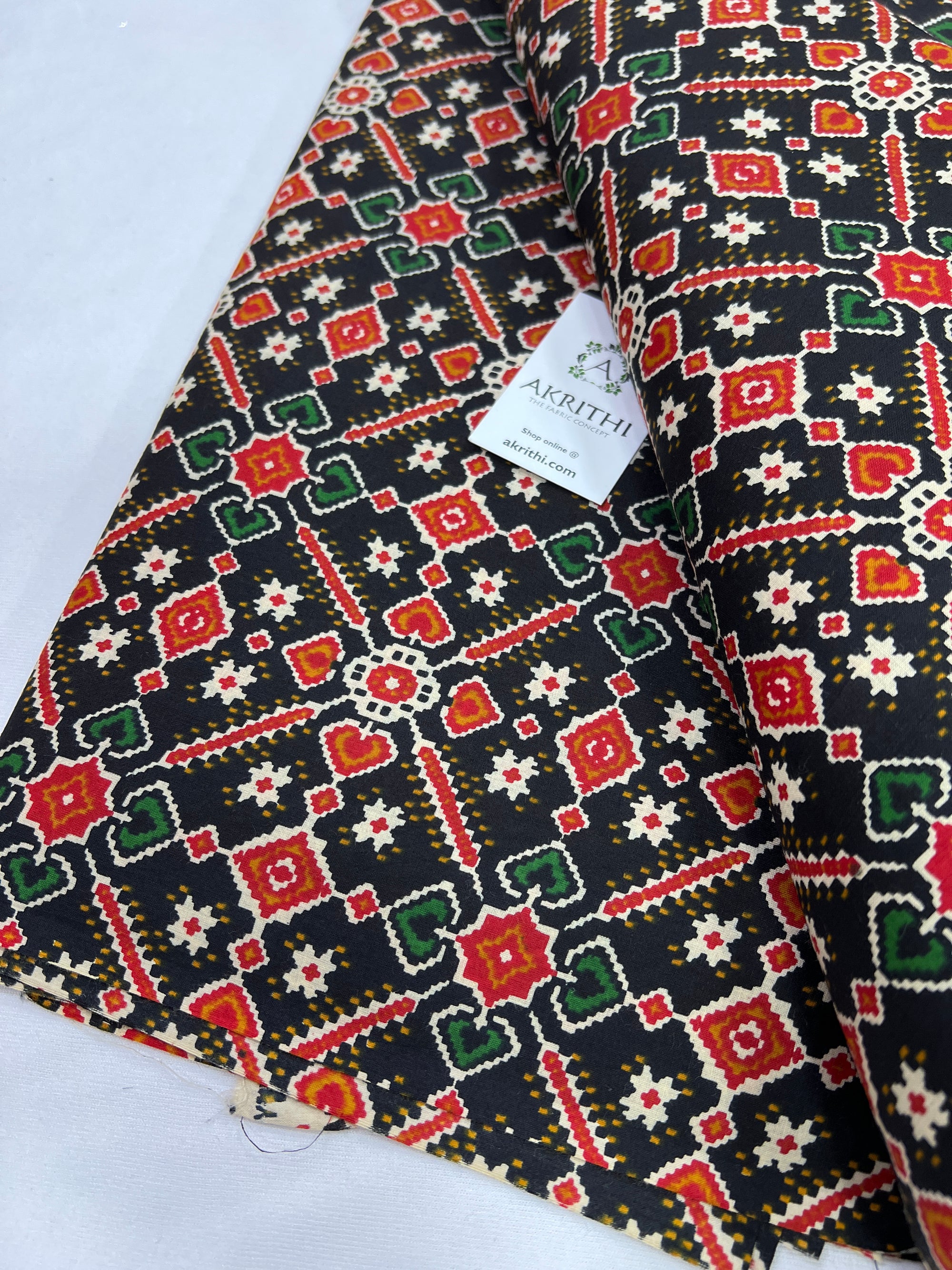 Printed pure cotton fabric