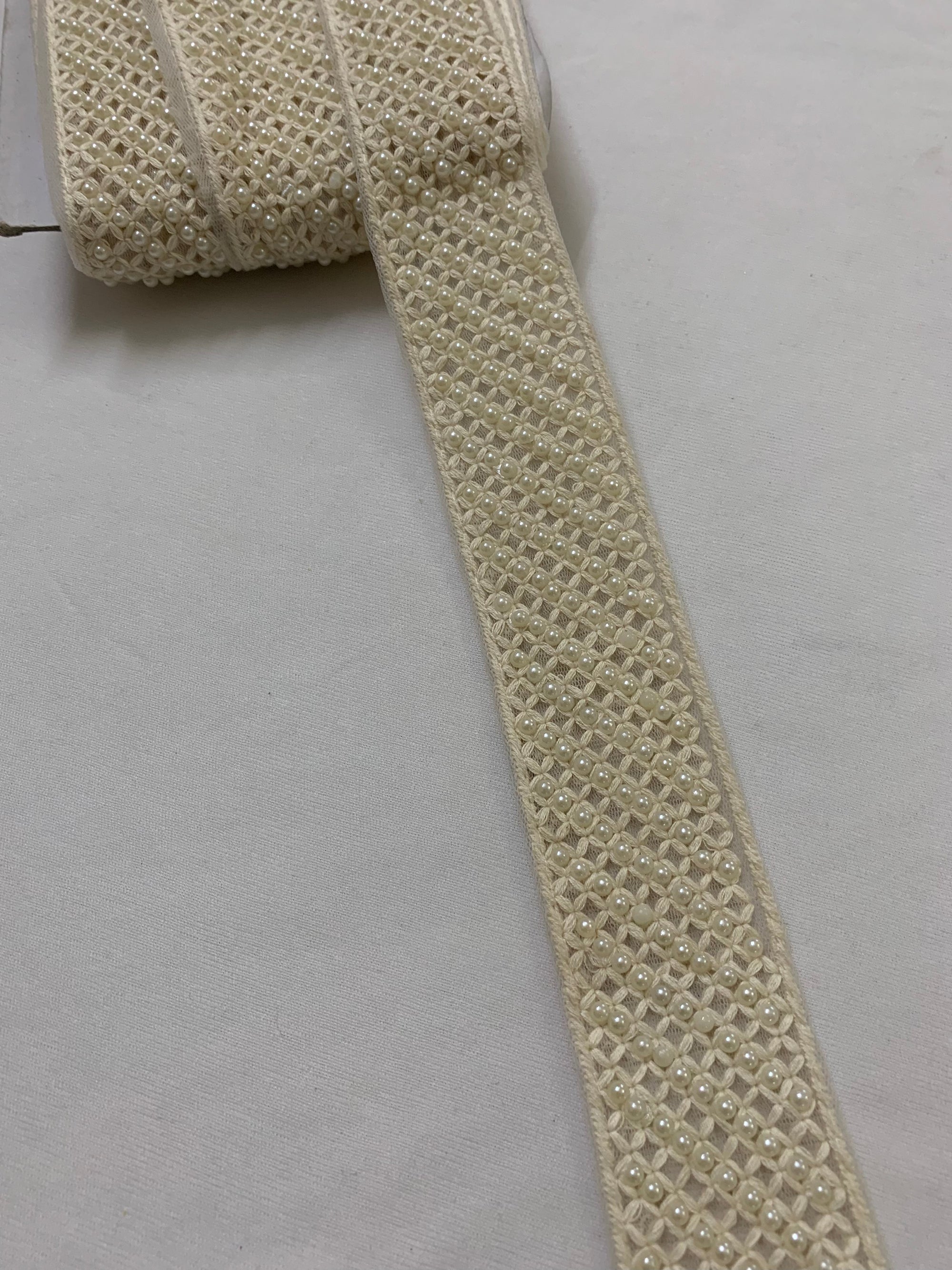 Embroidered lace 9 metres roll