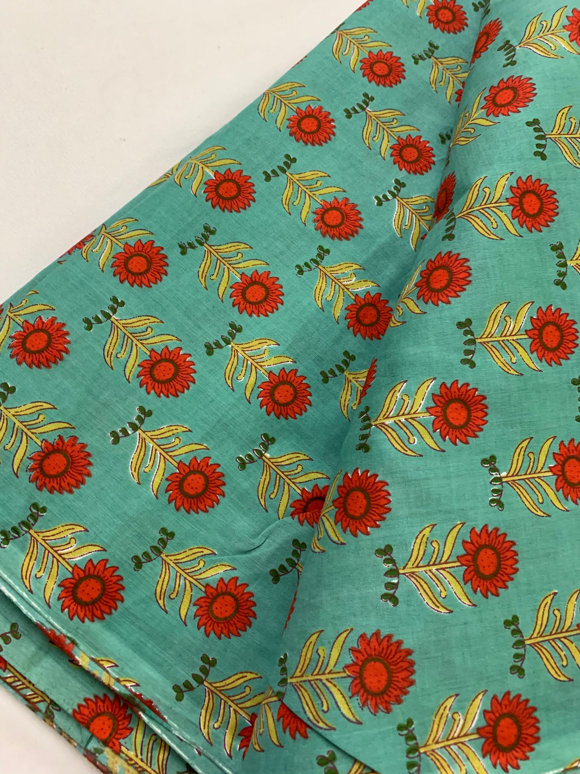 Printed pure cotton fabric