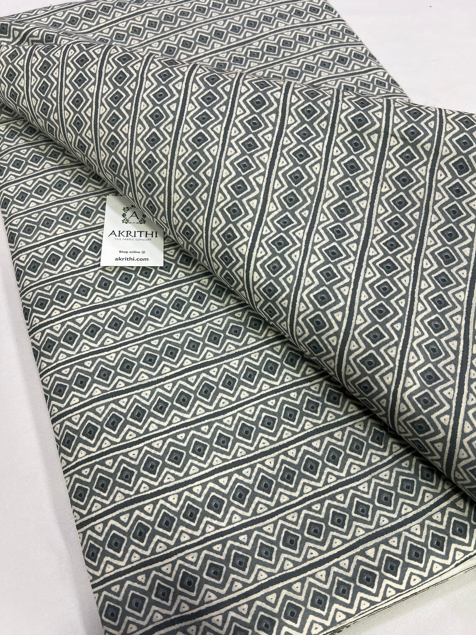 Printed pure cotton fabric